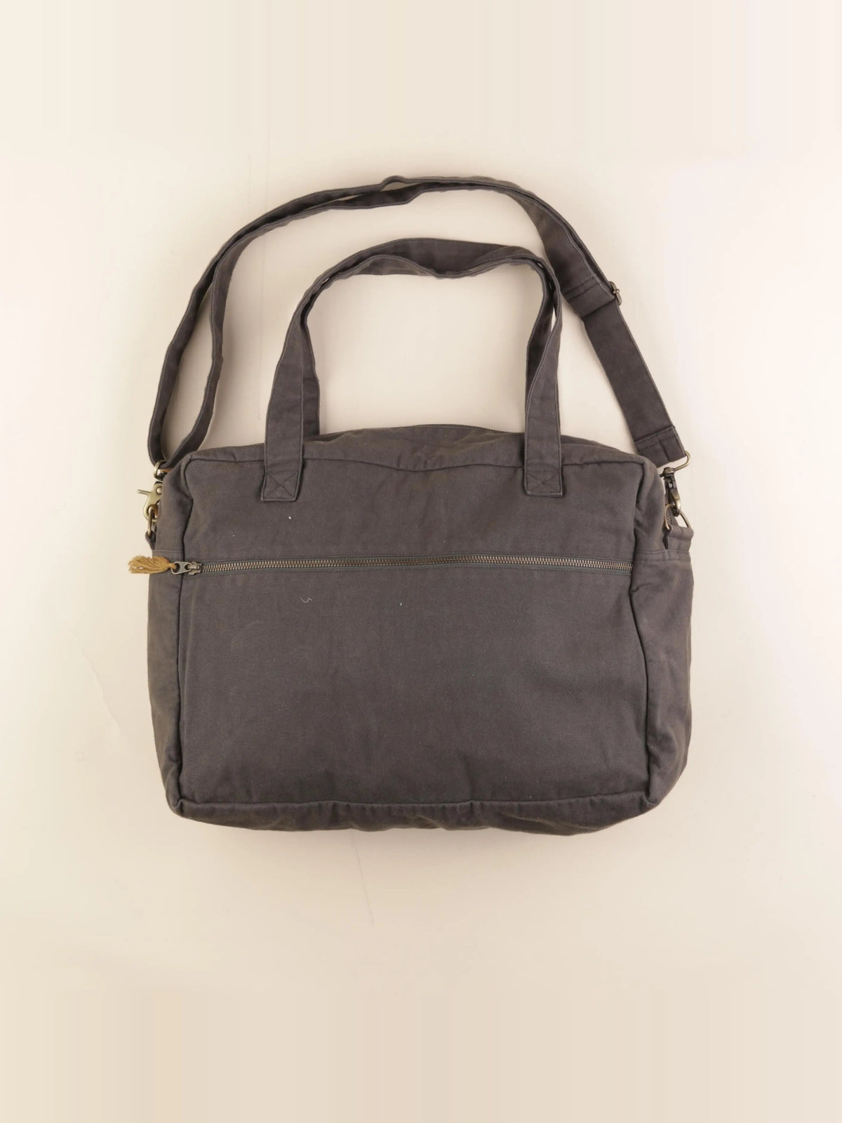 Numero 74 - sac vert - 