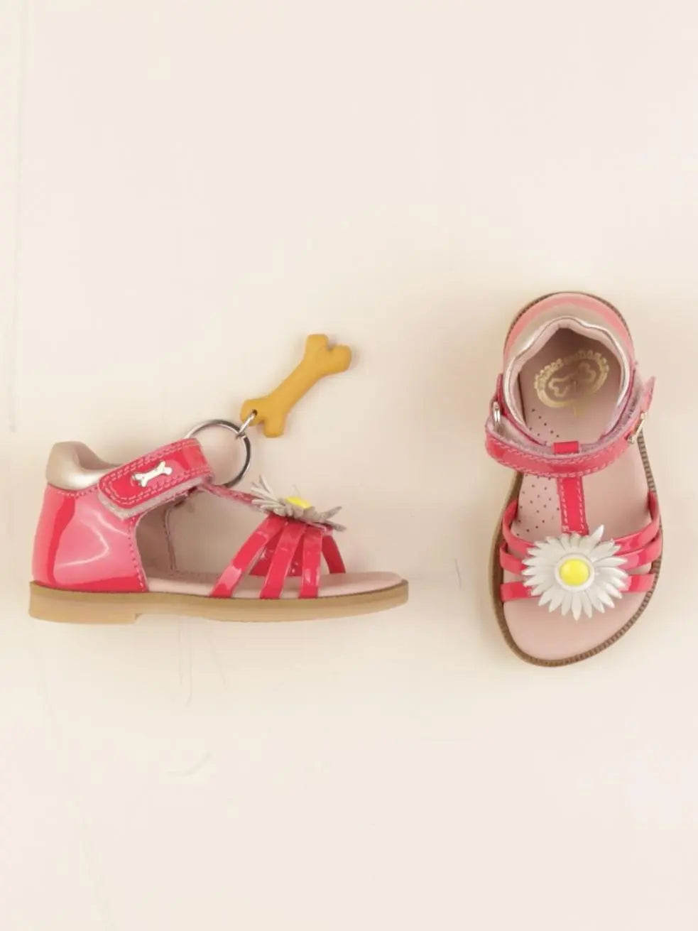 Stones and Bones - sandales rose - pointure 20