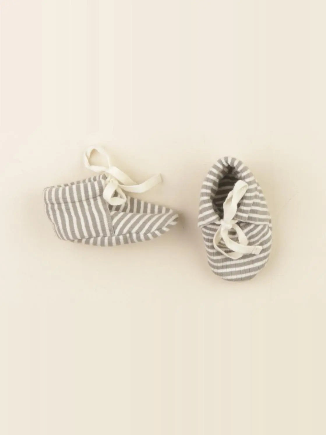 Quincy Mae - chaussons beige - pointure 17