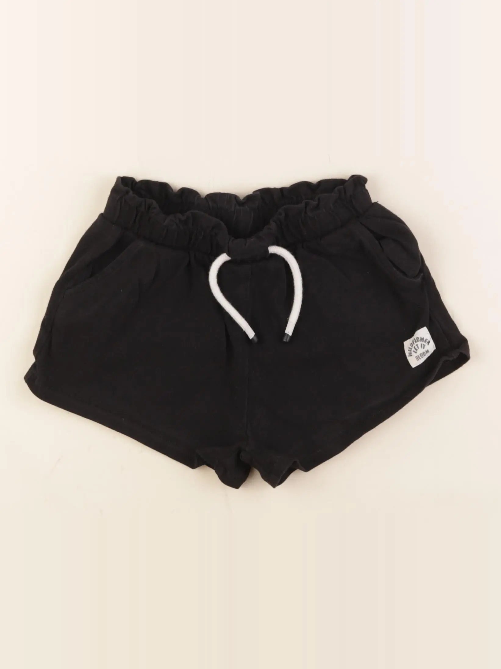Zara - short noir - 6 ans