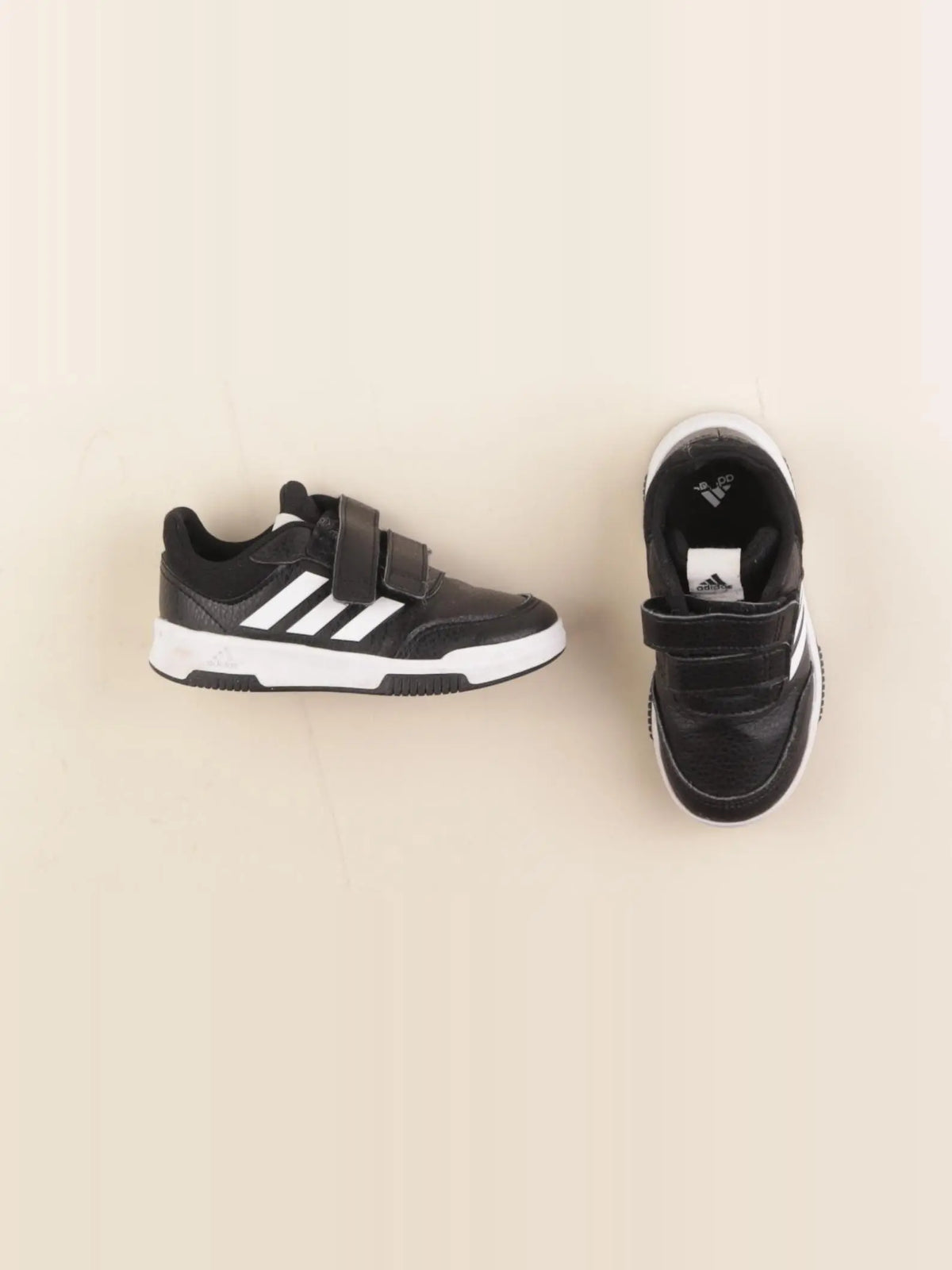 Adidas - baskets noir - pointure 25