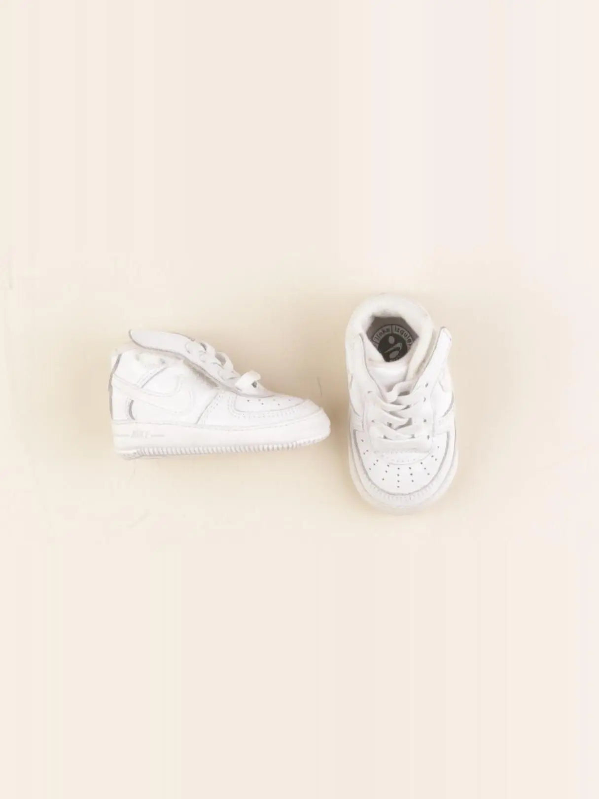 Nike - chaussons blanc - pointure 17