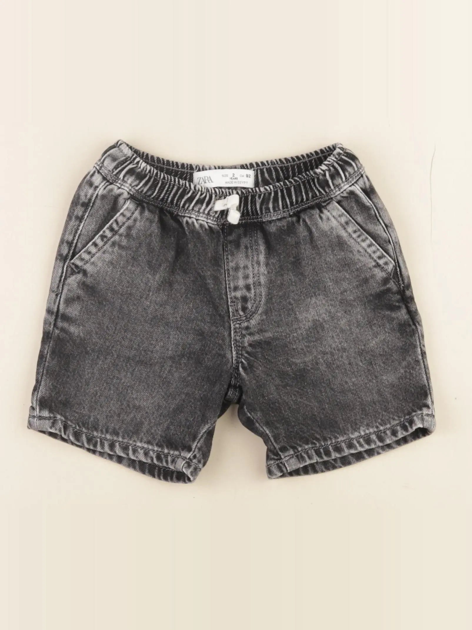 Zara - short noir - 2 ans