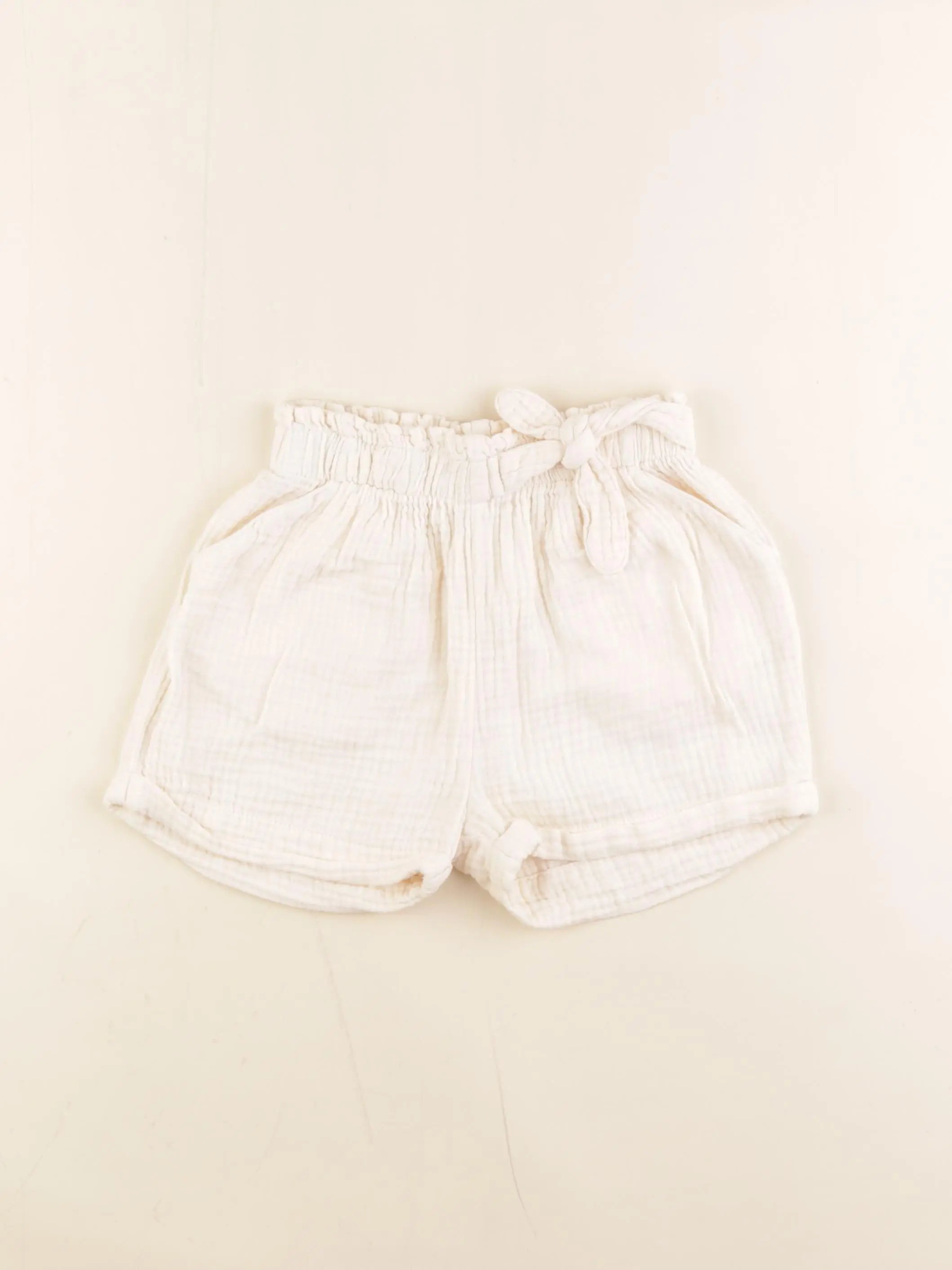 Vertbaudet - short blanc - 7 ans