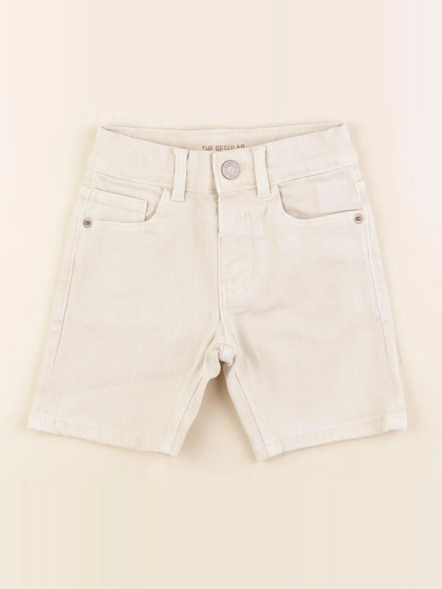 Zara - short beige - 4 ans