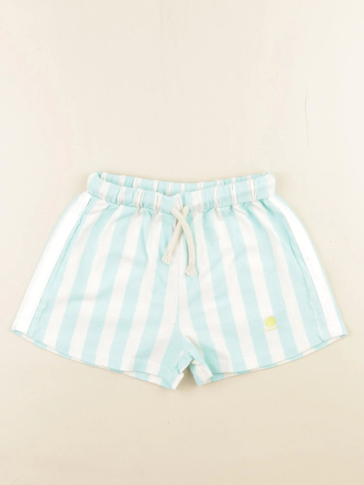 Short bleu
