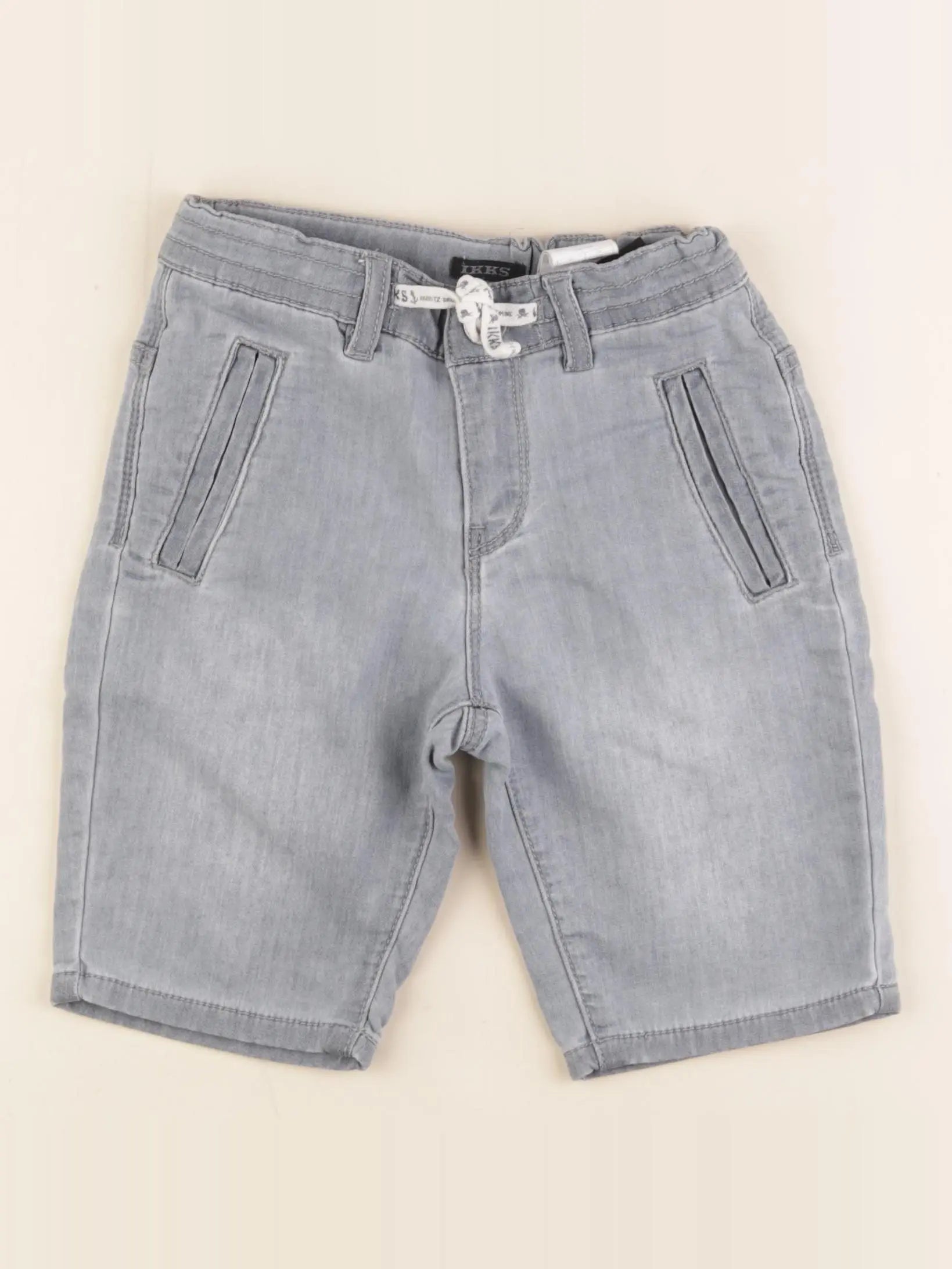IKKS - short gris - 6 ans