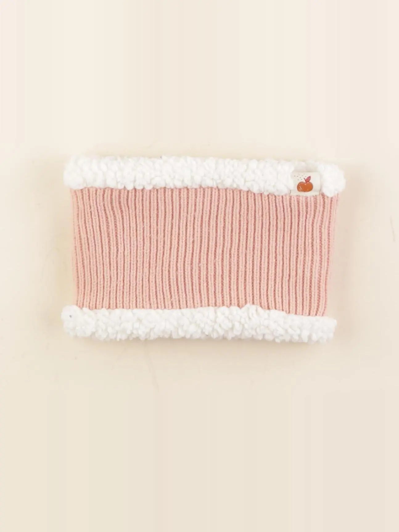 Amande - tour de cou rose, blanc - 1 an à 2 ans