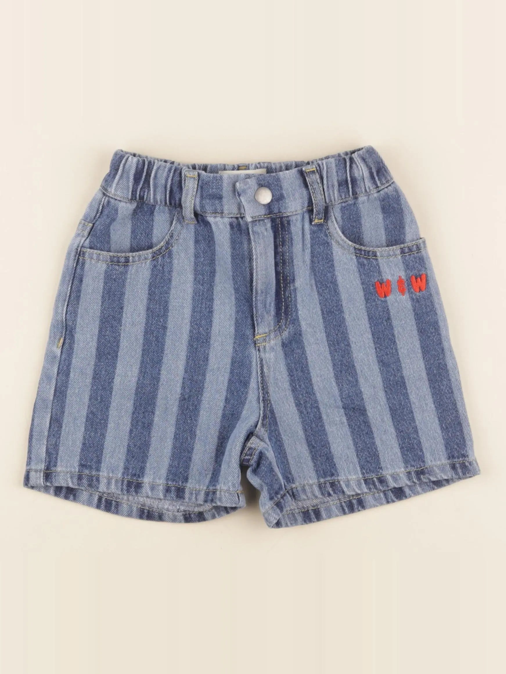 Short bleu