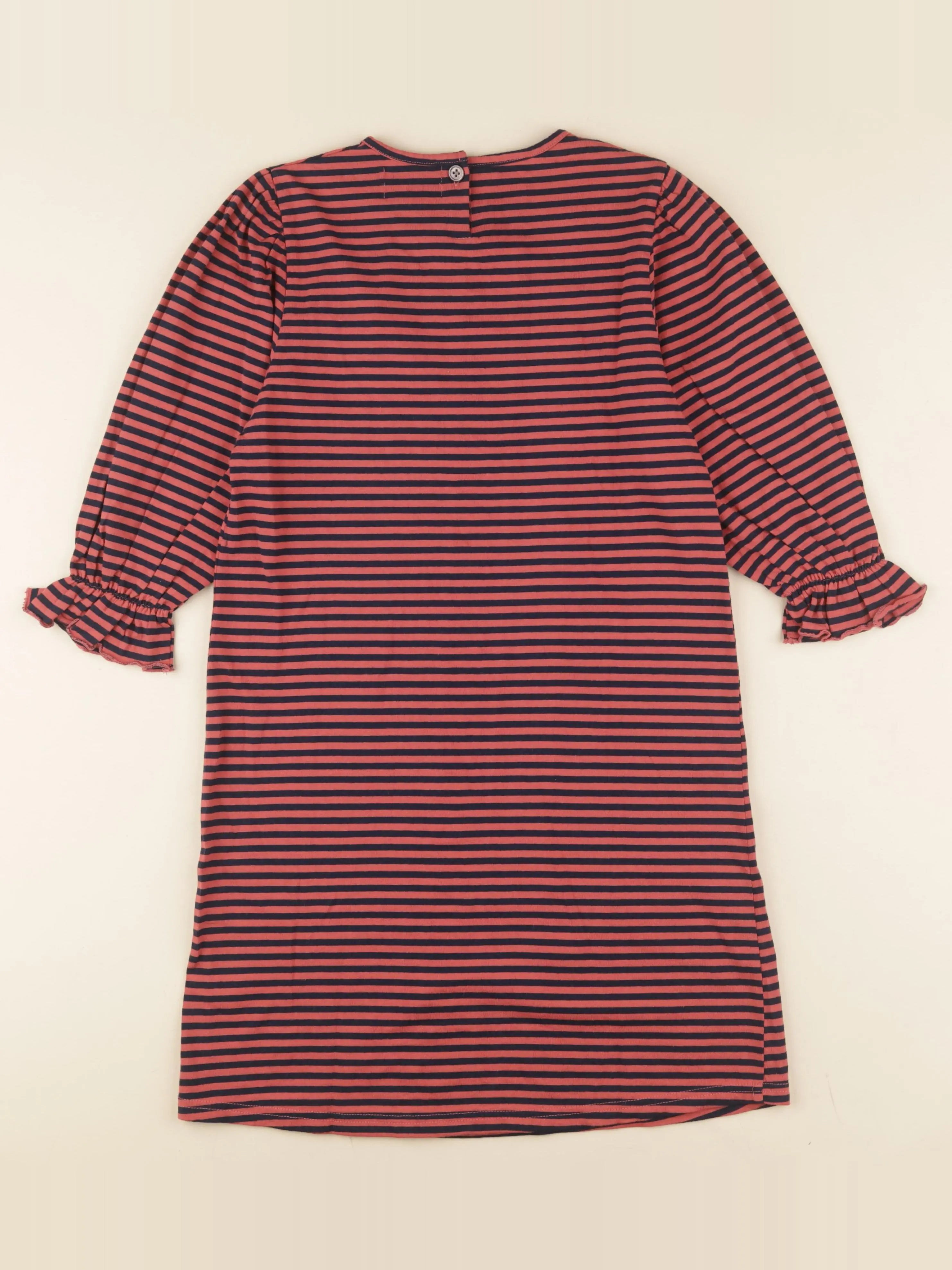 Robe noir, rose