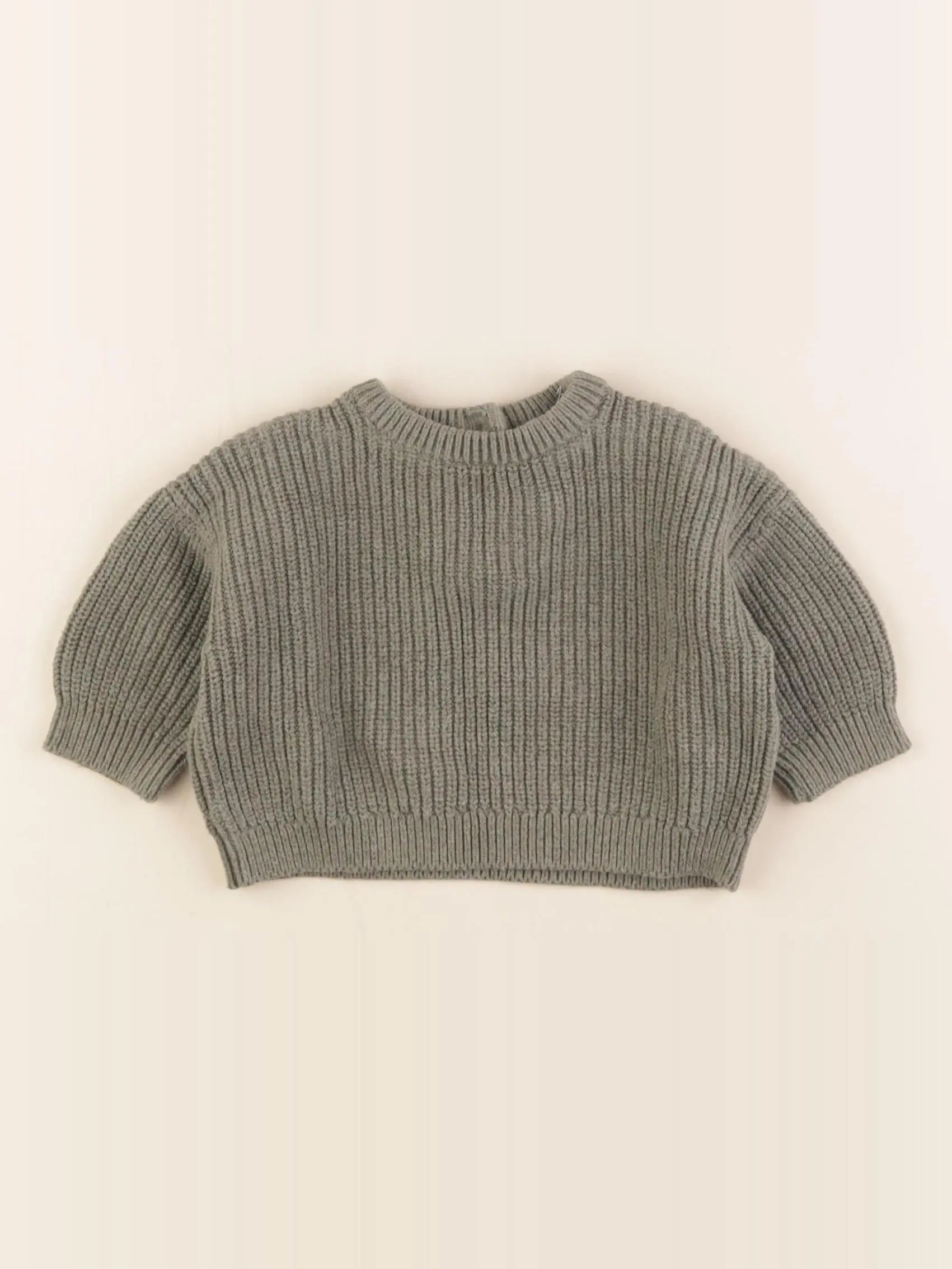 H&M - pull vert - 1/2 mois