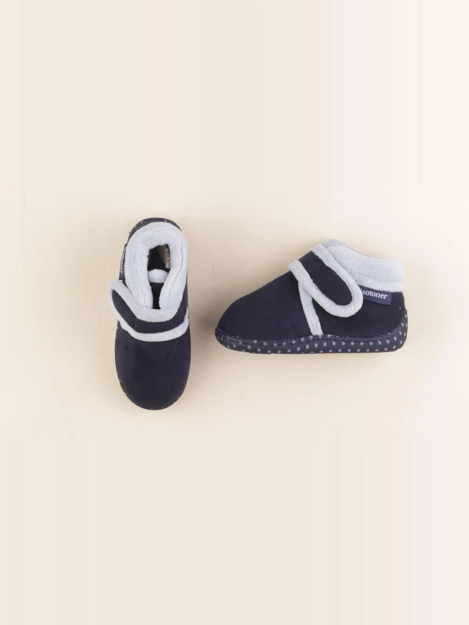Isotoner - chaussons bleu - pointure 24
