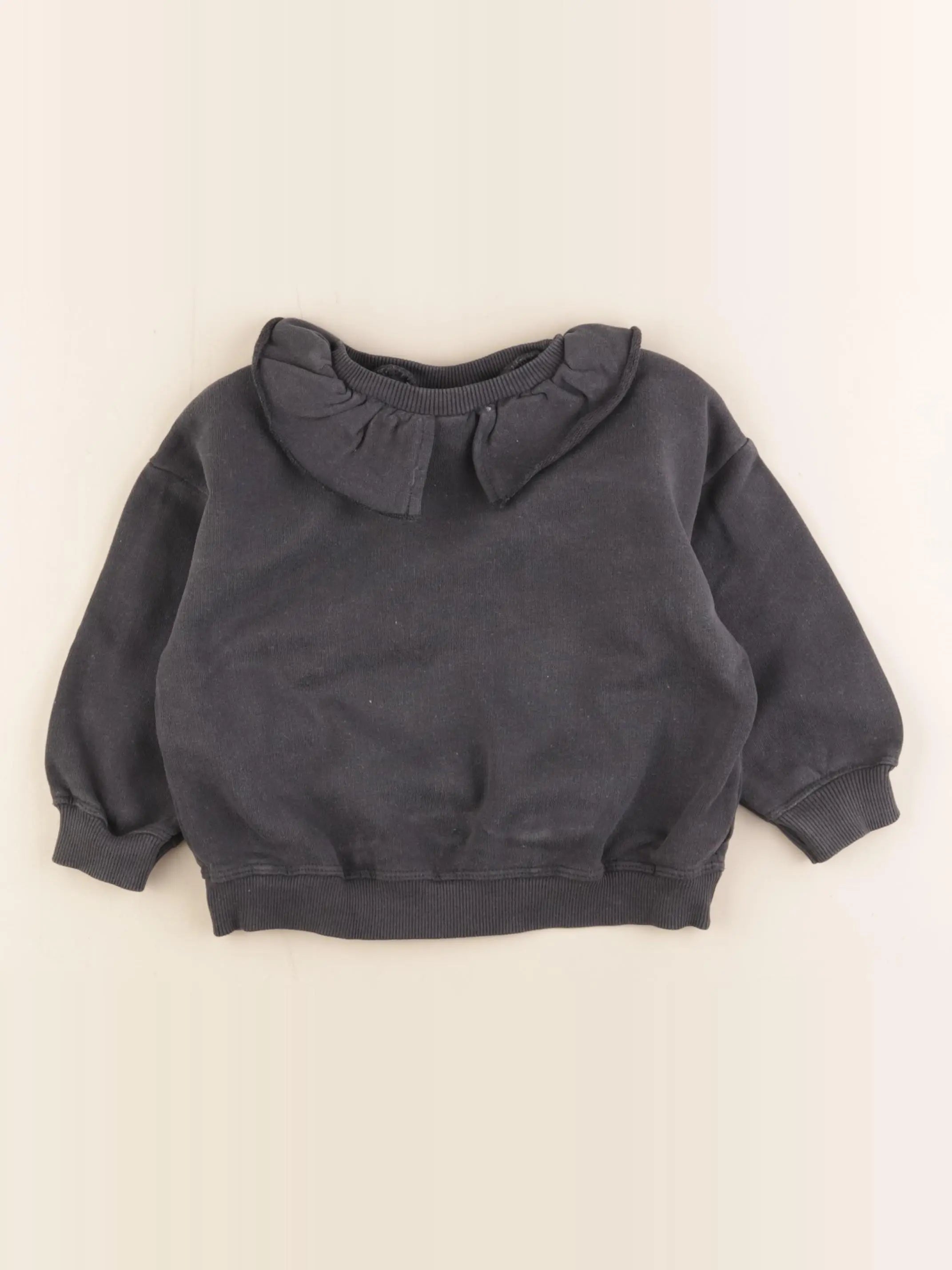 Zara - sweat noir - 12/18 mois