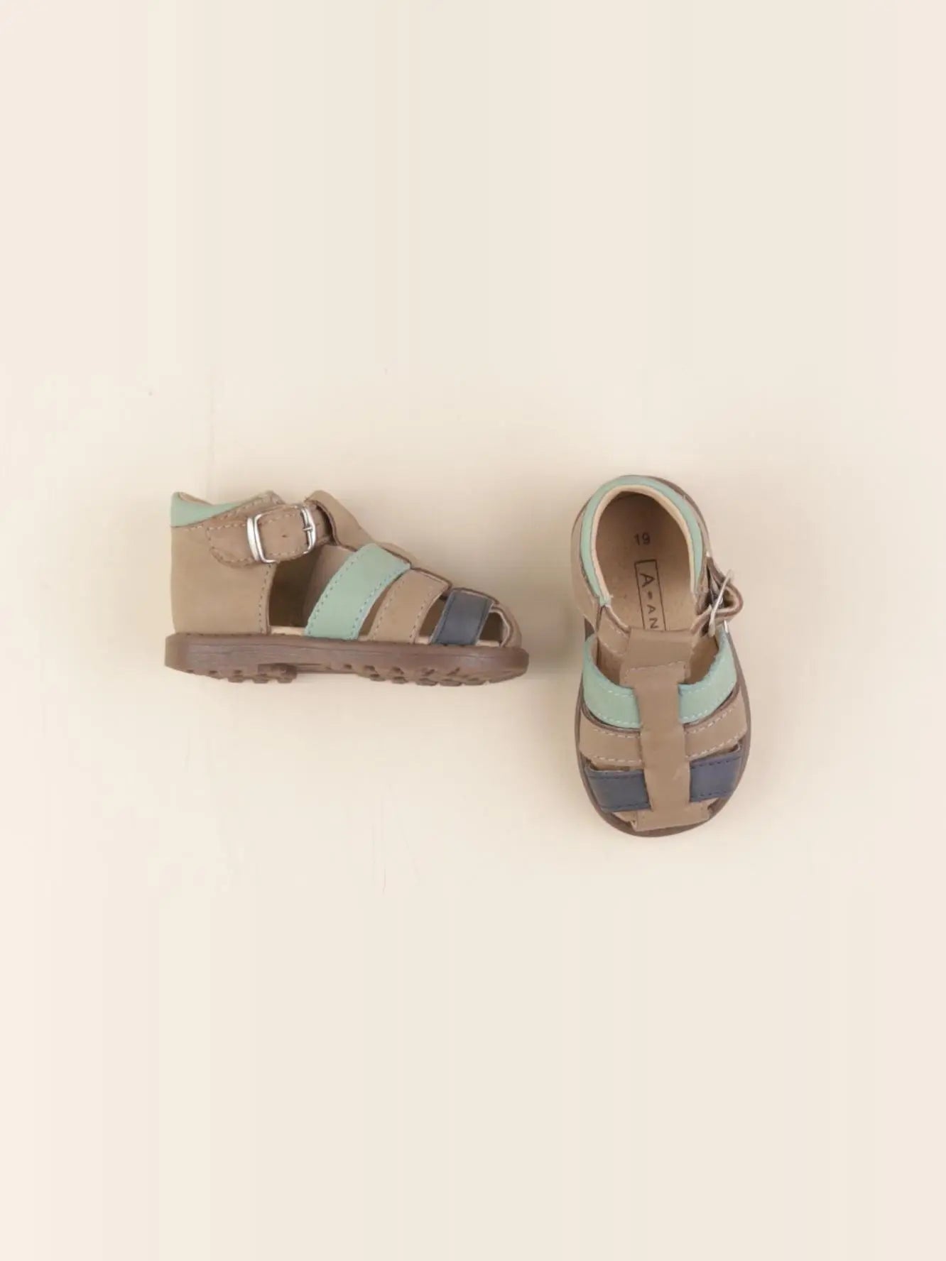 André - sandales marron - pointure 19