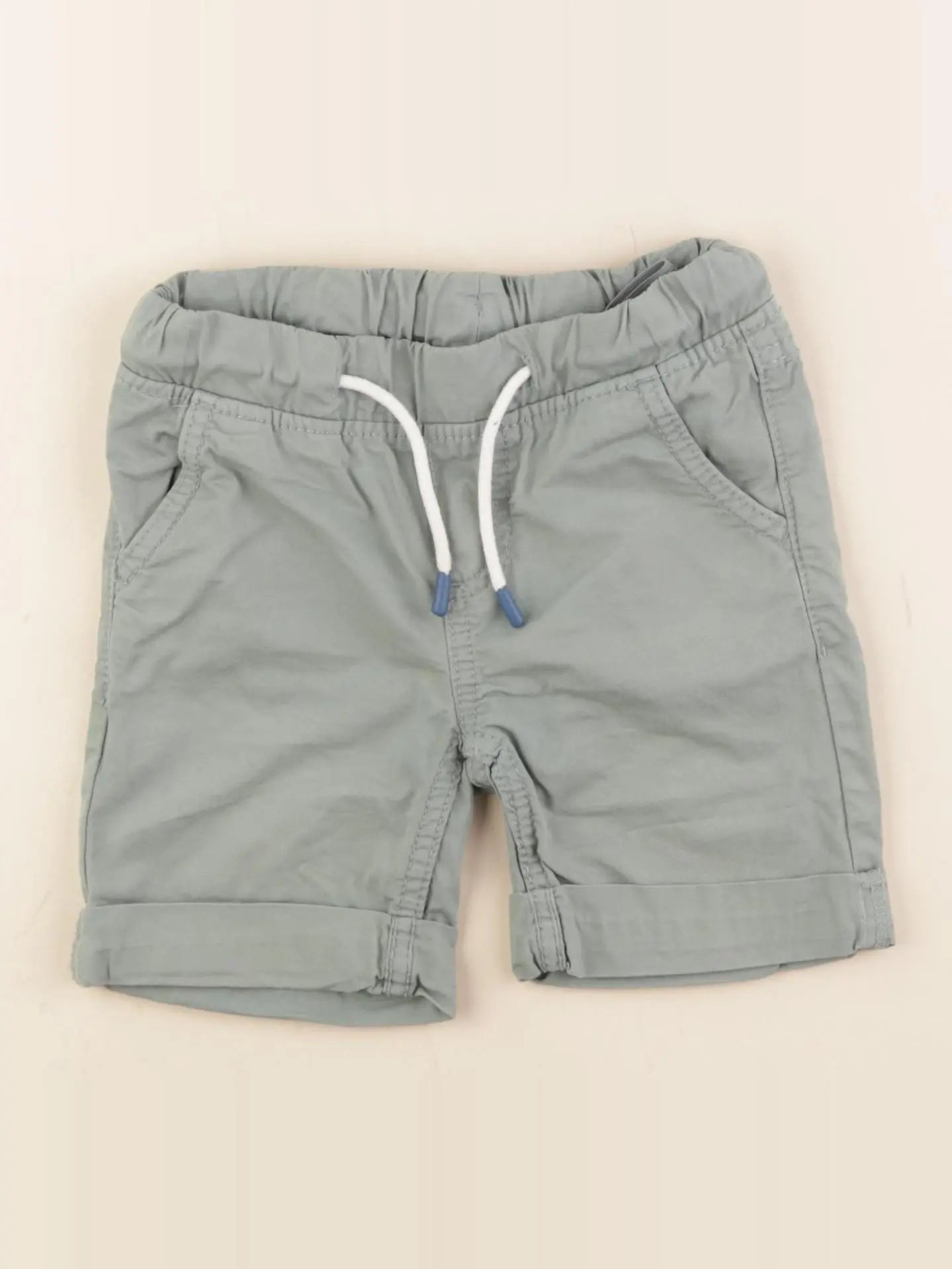 Vertbaudet - short vert - 4 ans