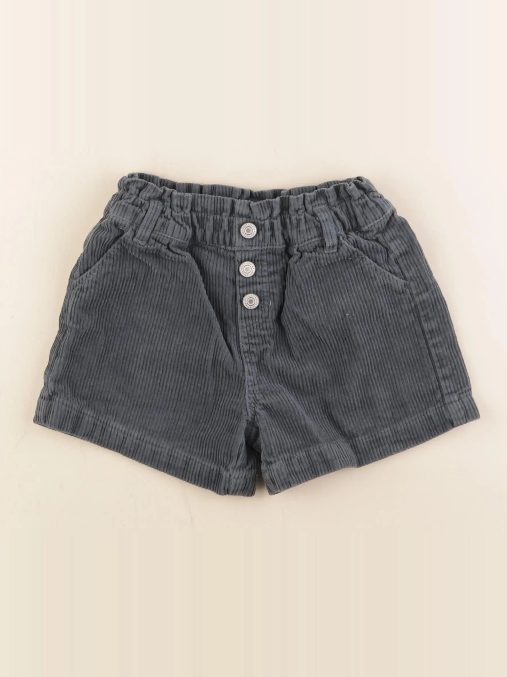 Vertbaudet - short vert - 5 ans