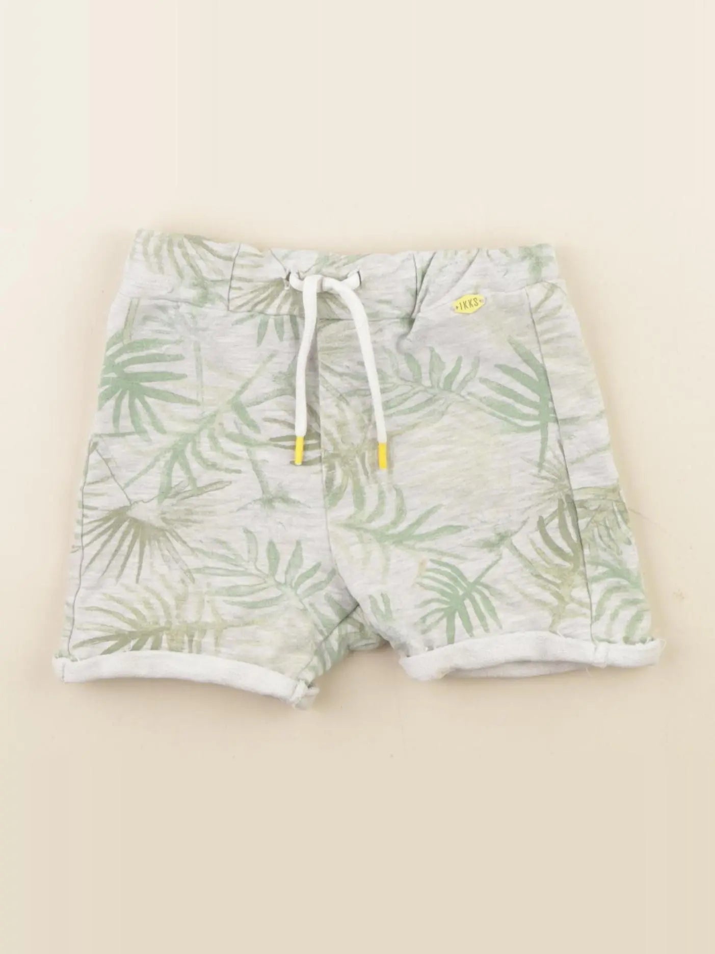 IKKS - short gris - 2 ans