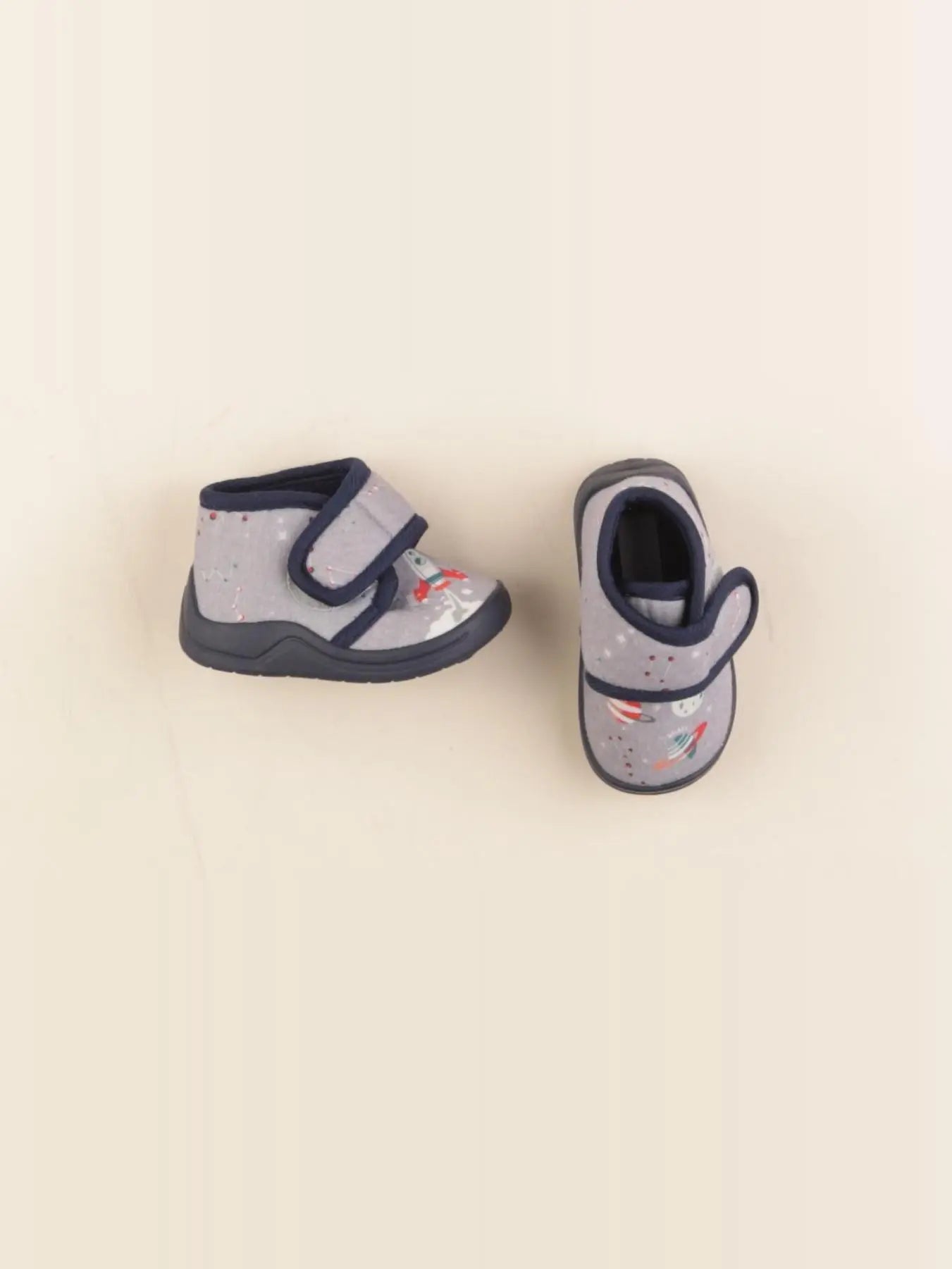 Vertbaudet - chaussons multicolore - pointure 18