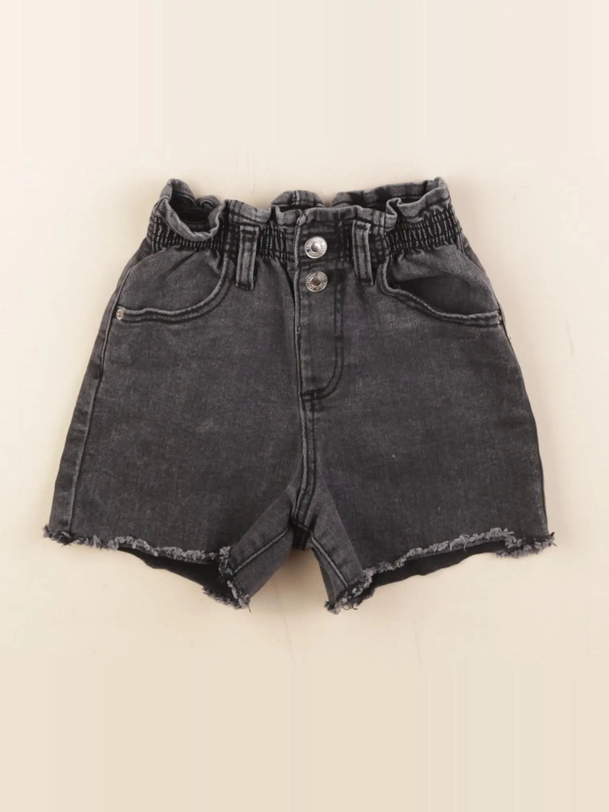 Zara - short noir - 4 ans