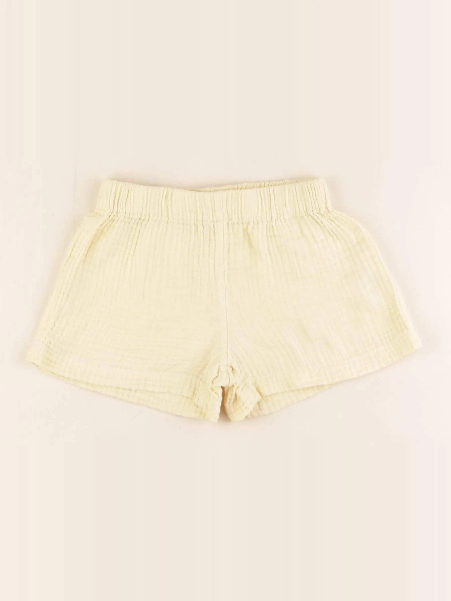 Vertbaudet - short jaune - 6 ans
