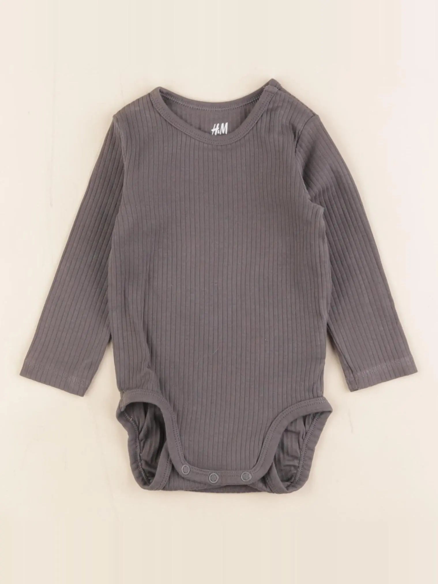 H&M - body gris - 4/6 mois