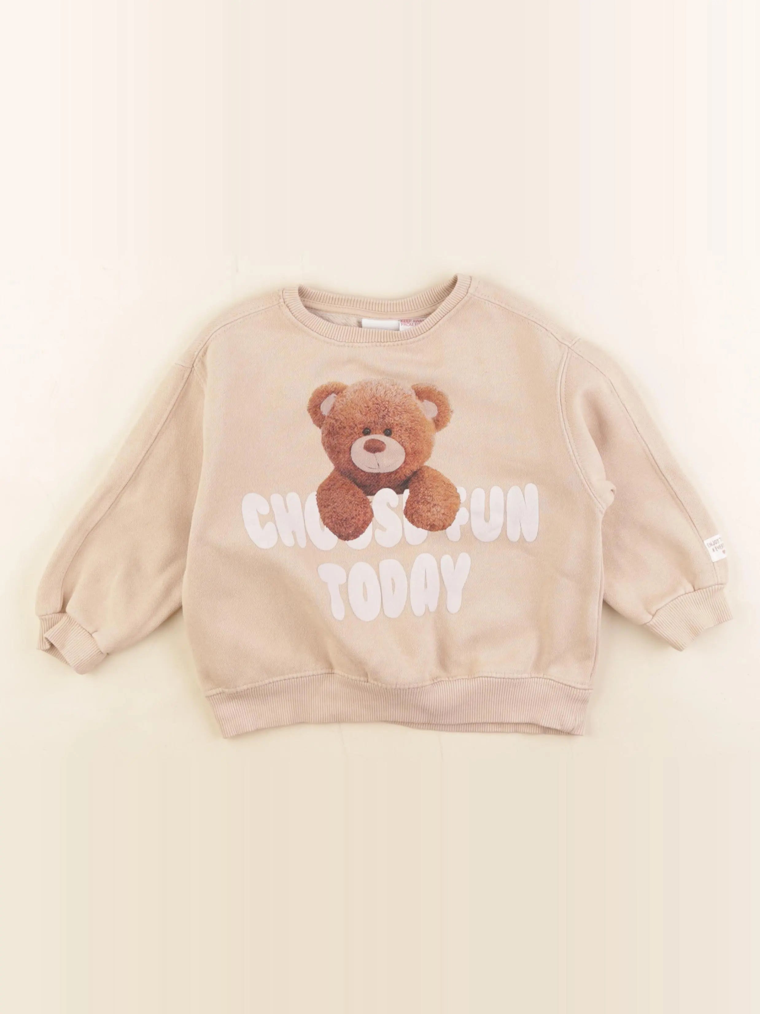 Zara - sweat beige - 4 ans