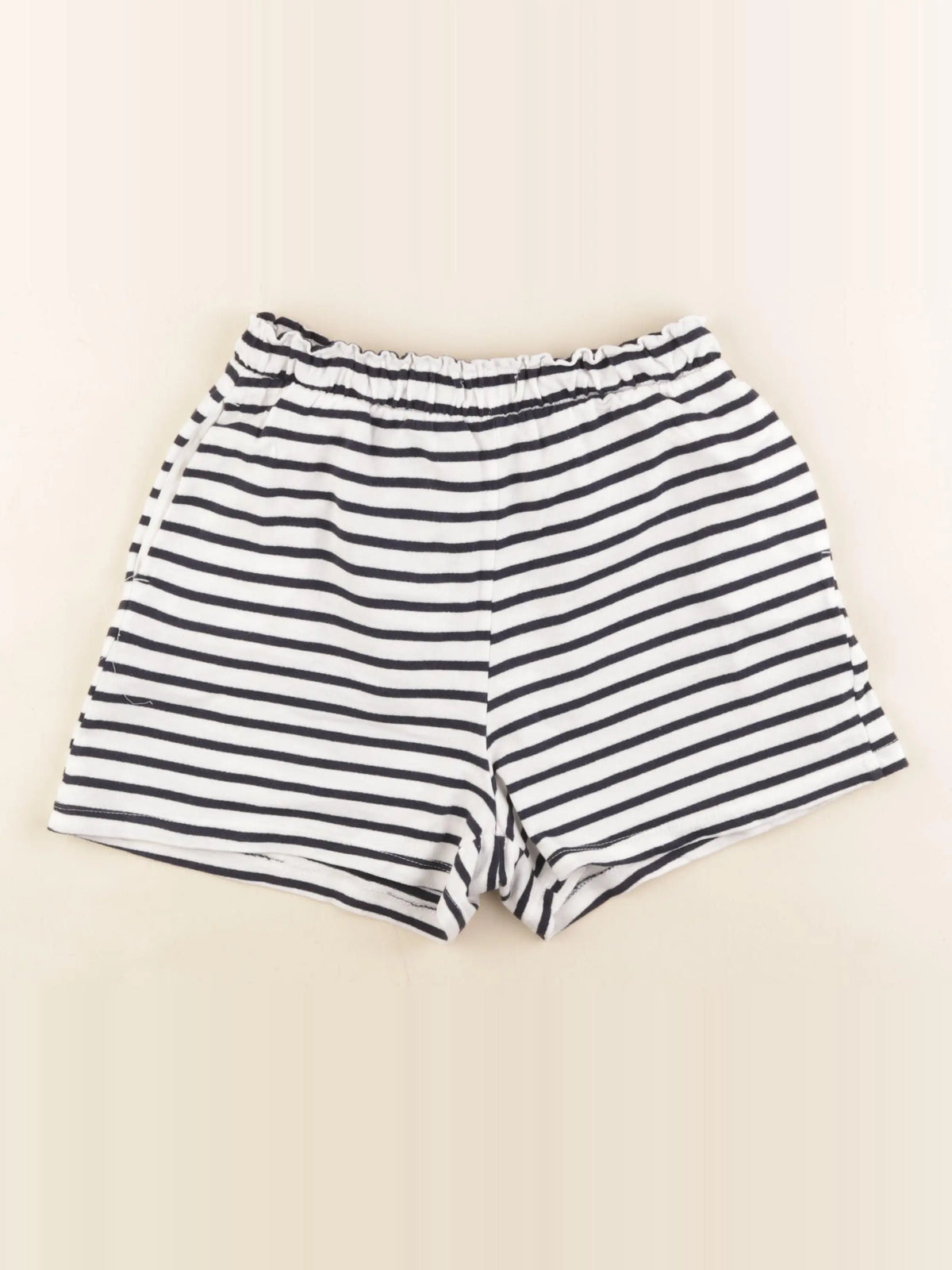 H&M - short noir - 14/16 ans