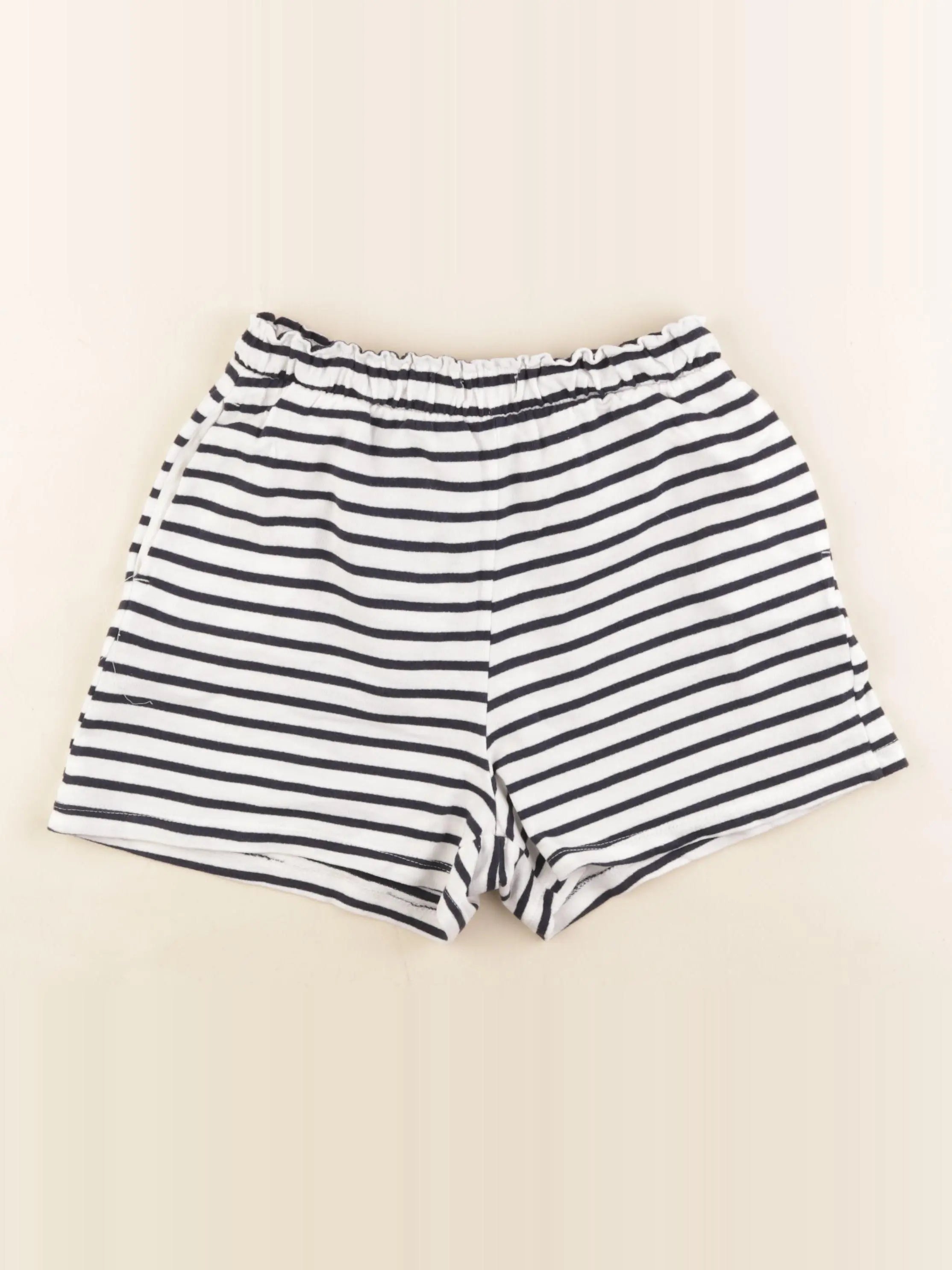 H&M - short noir - 14/16 ans