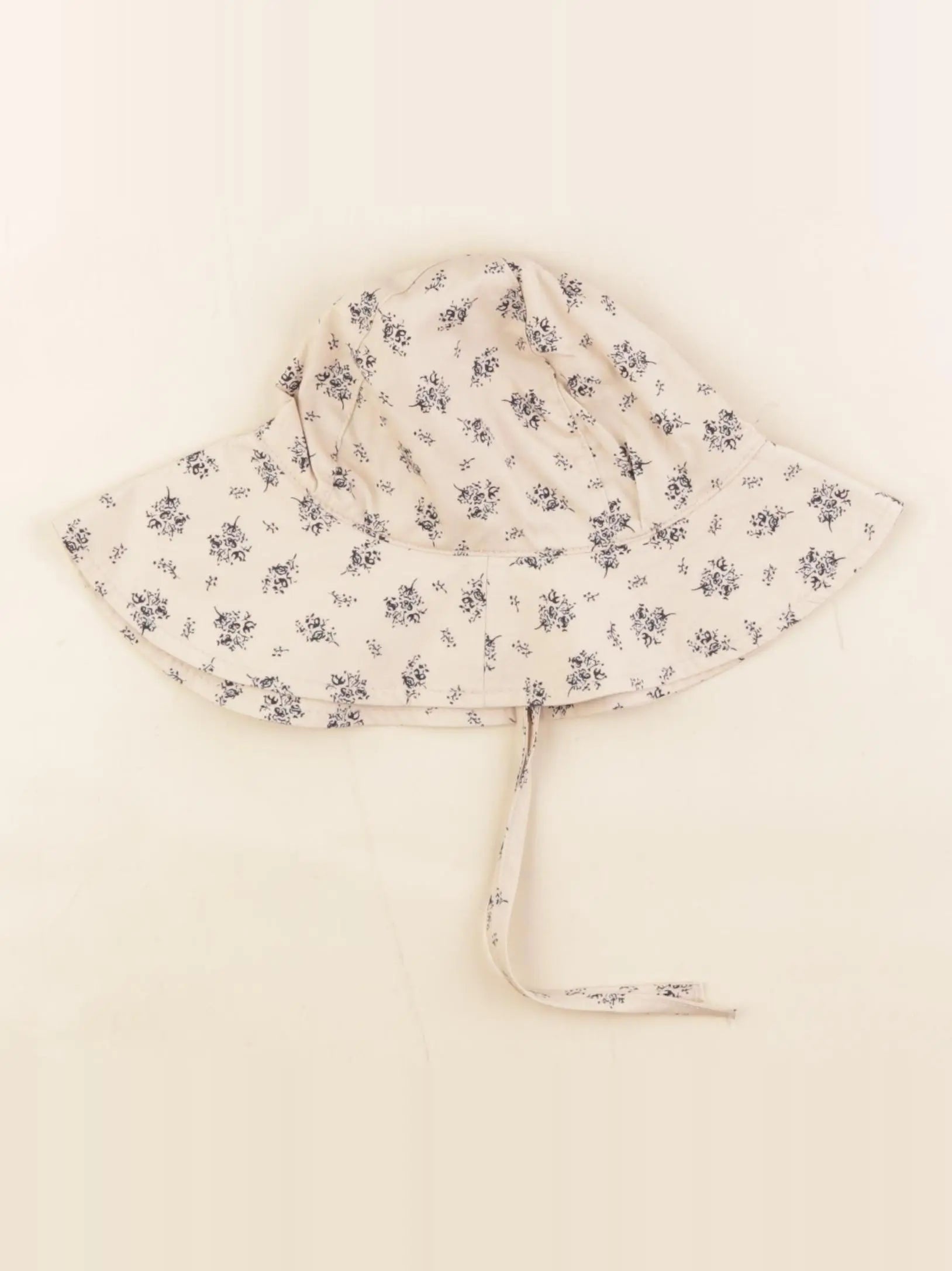 H&M - chapeau beige - 3/4 ans