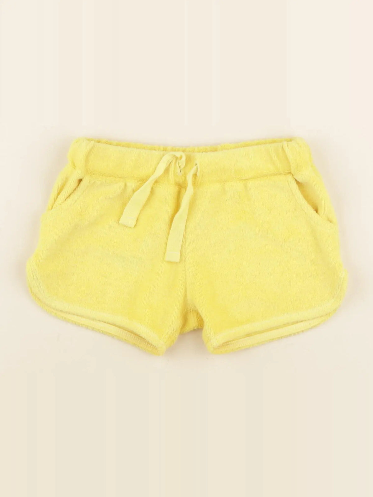 Arsène et les pipelettes - short jaune - 4 ans