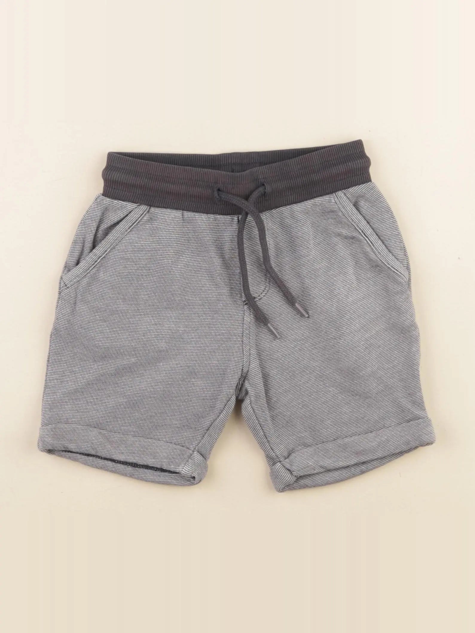 Tape à l'oeil - short gris, noir - 3 ans