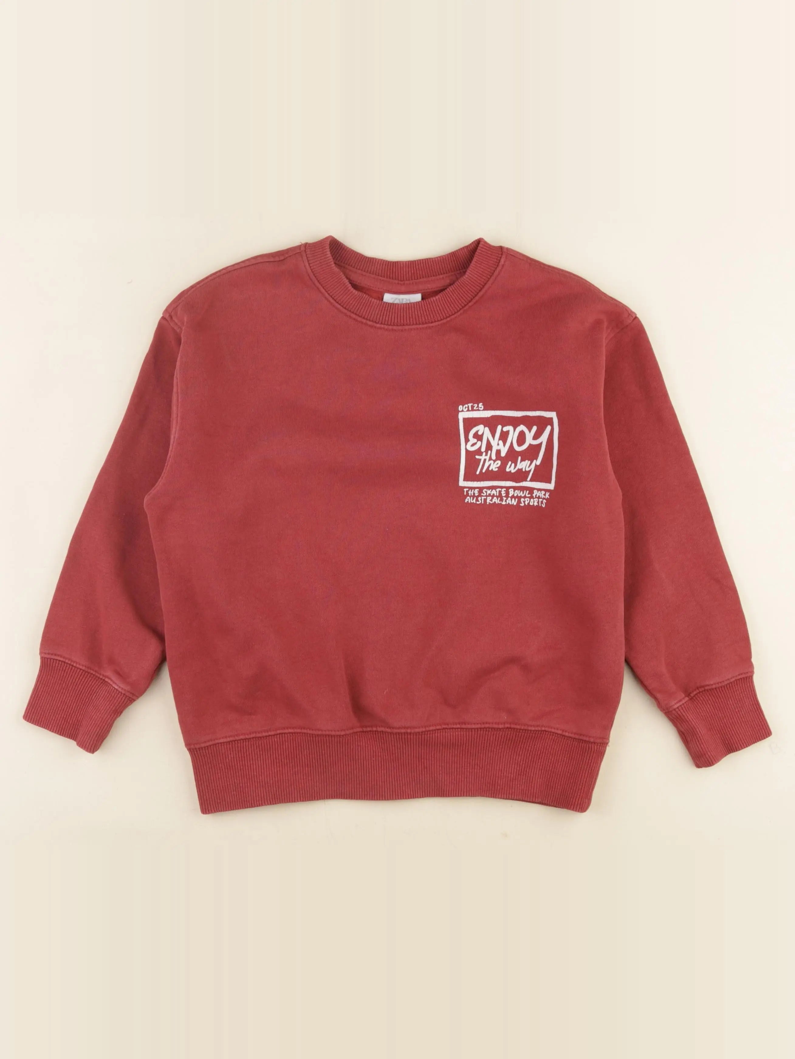 Zara - sweat rouge - 6/7 ans