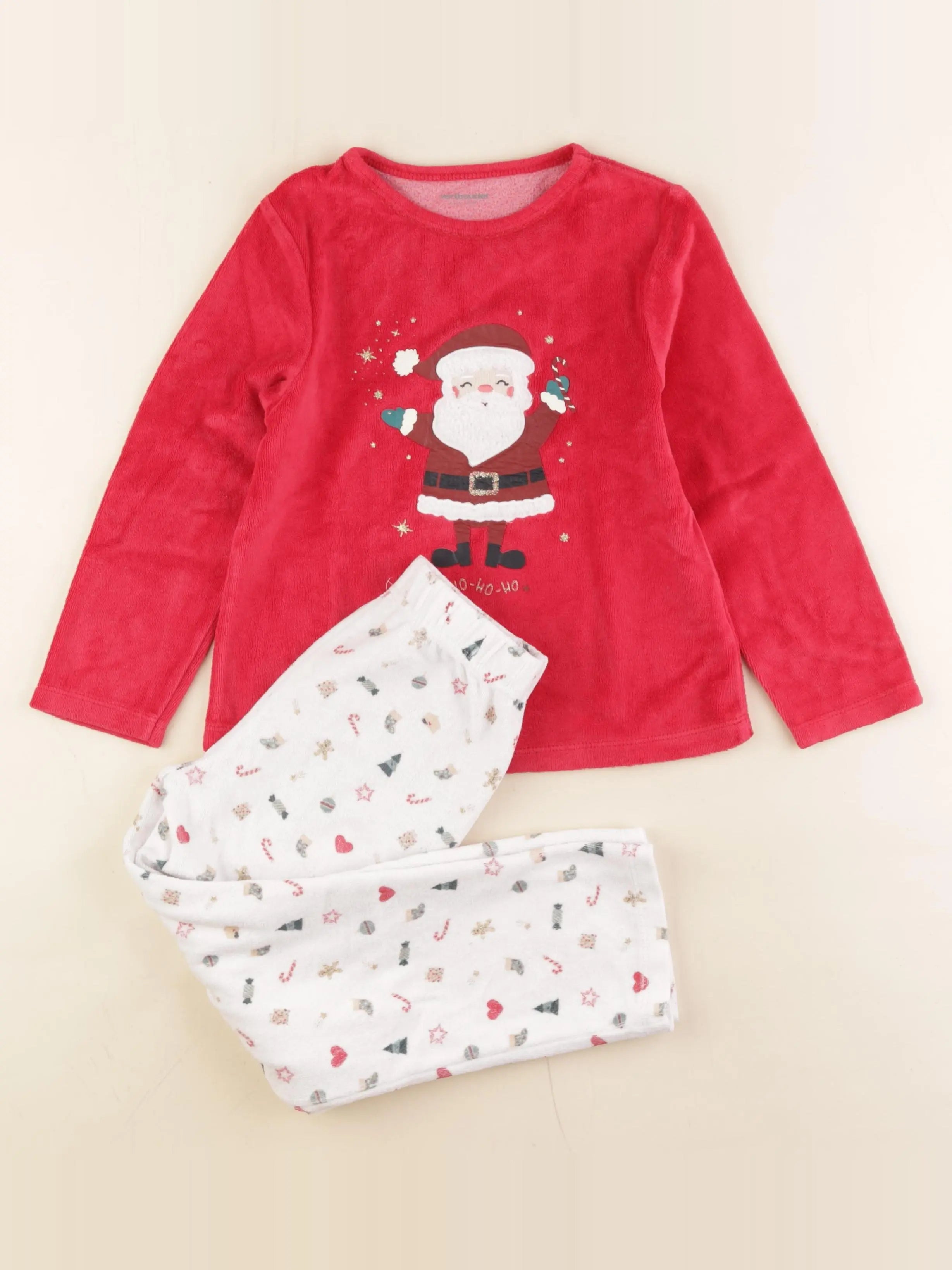 Vertbaudet - pyjama velours rouge - 6 ans