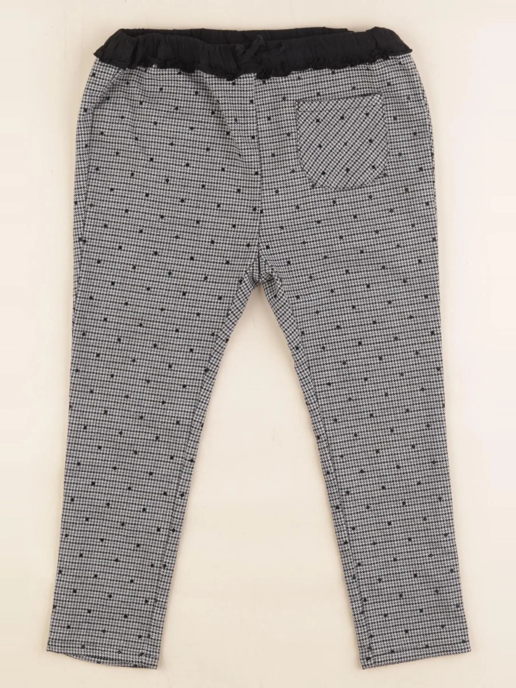 Zara - pantalon noir - 4/5 ans