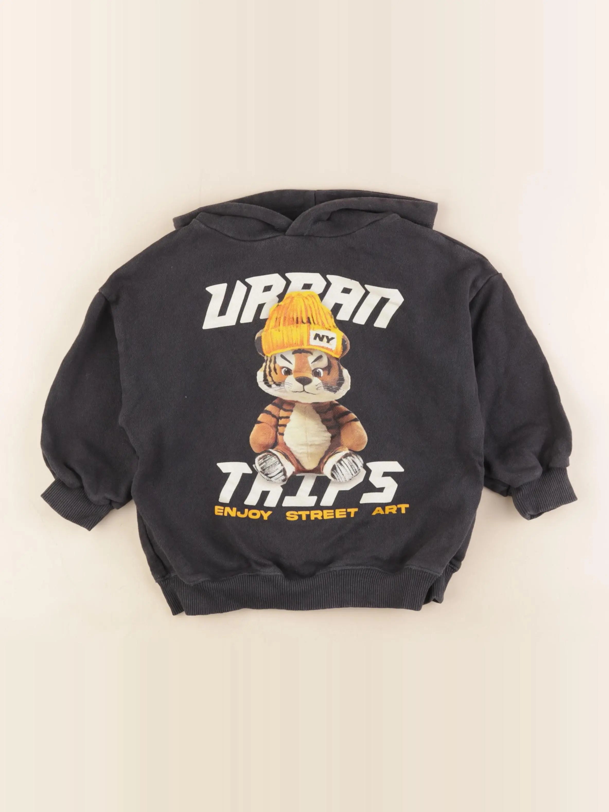 Zara - sweat noir - 3 ans