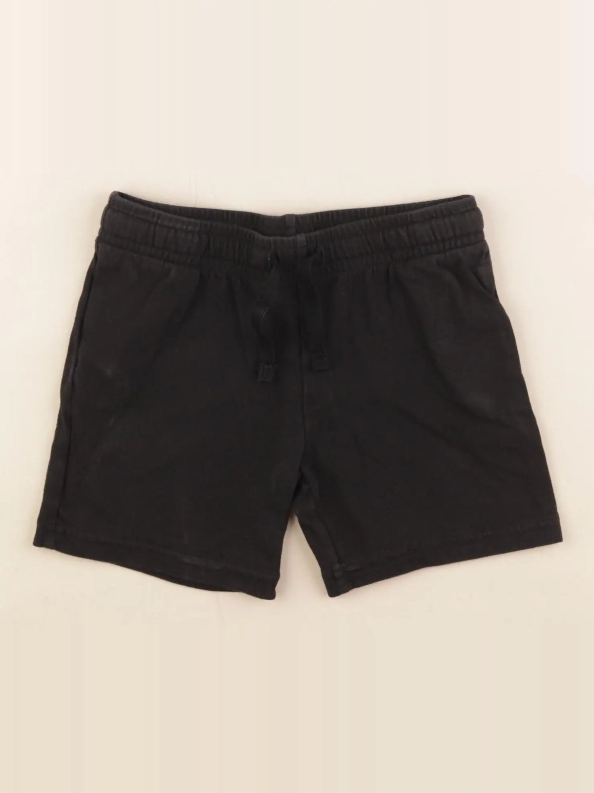 H&M - short noir - 3/4 ans