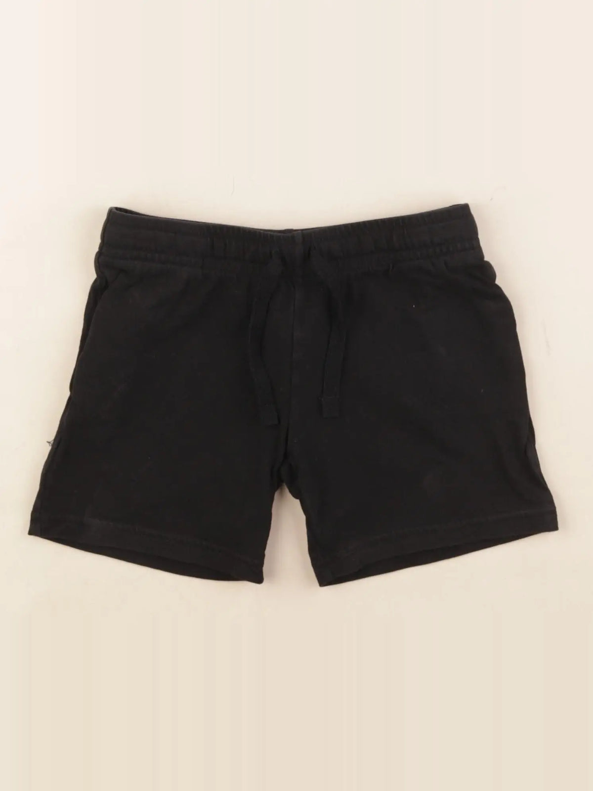 H&M - short noir - 3/4 ans