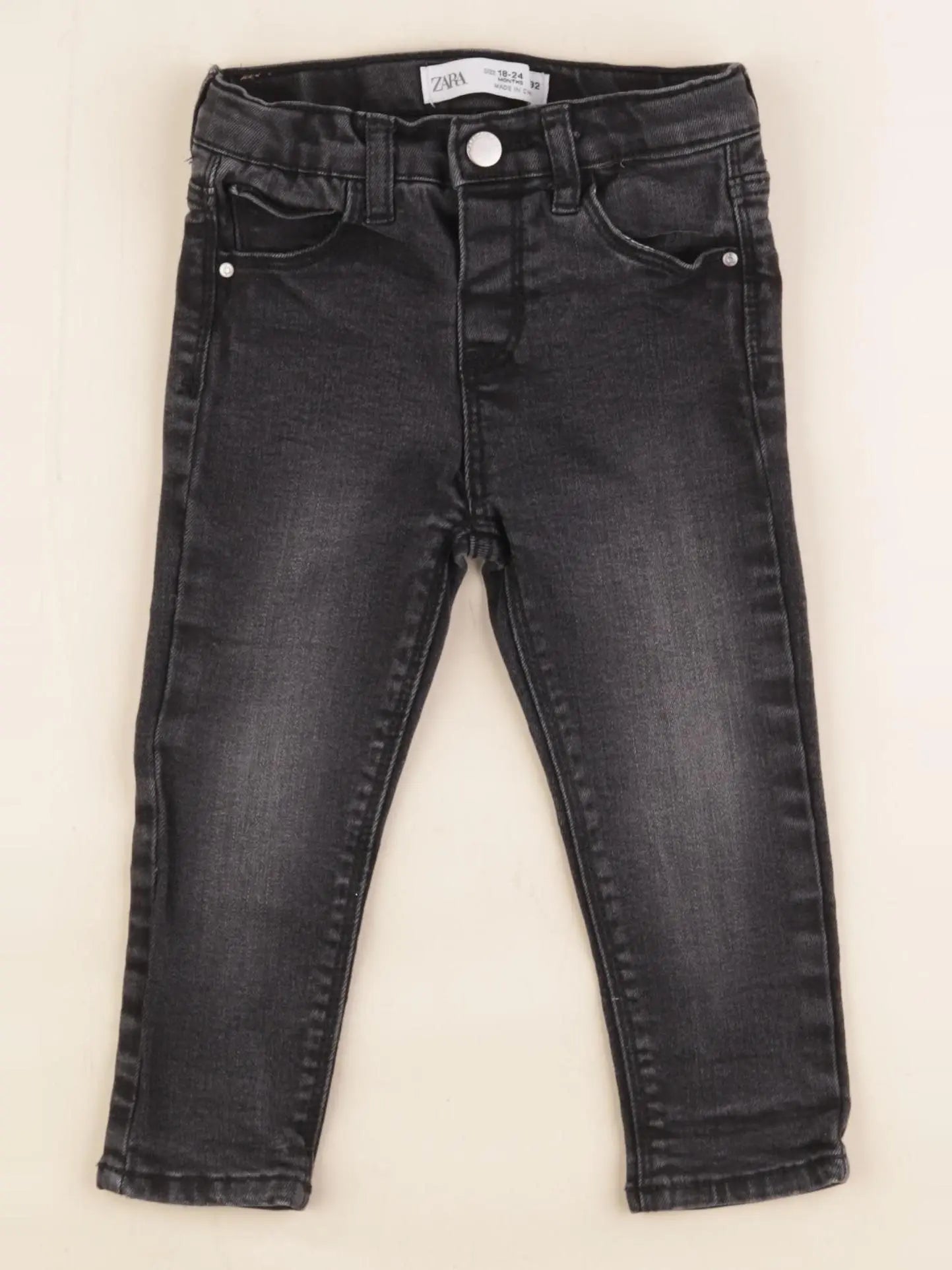 Zara - jean noir - 18/24 mois