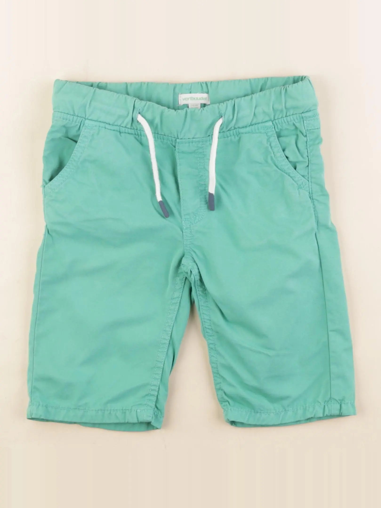 Vertbaudet - short vert - 5 ans