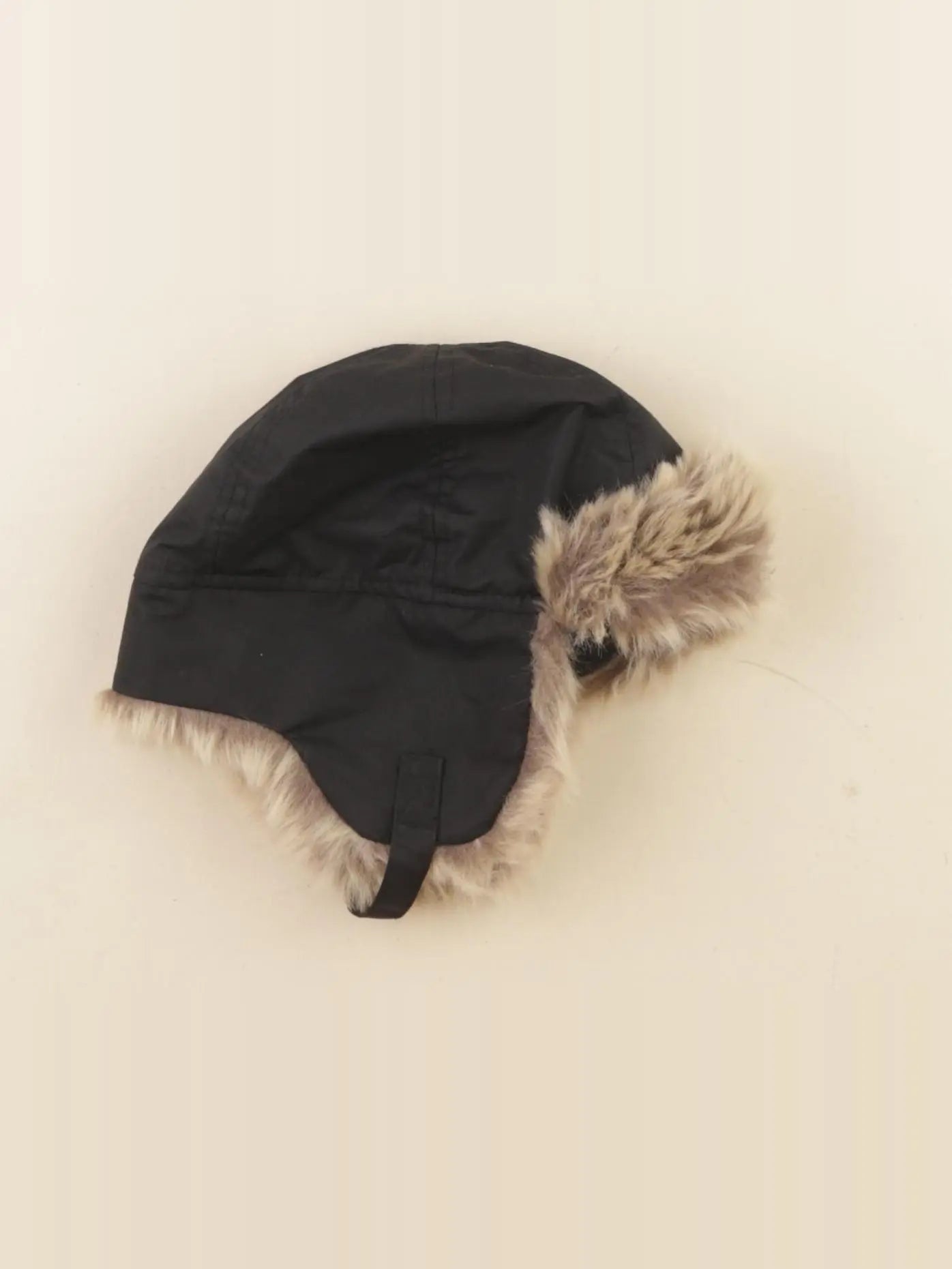 H&M - chapka noir - 9/12 mois
