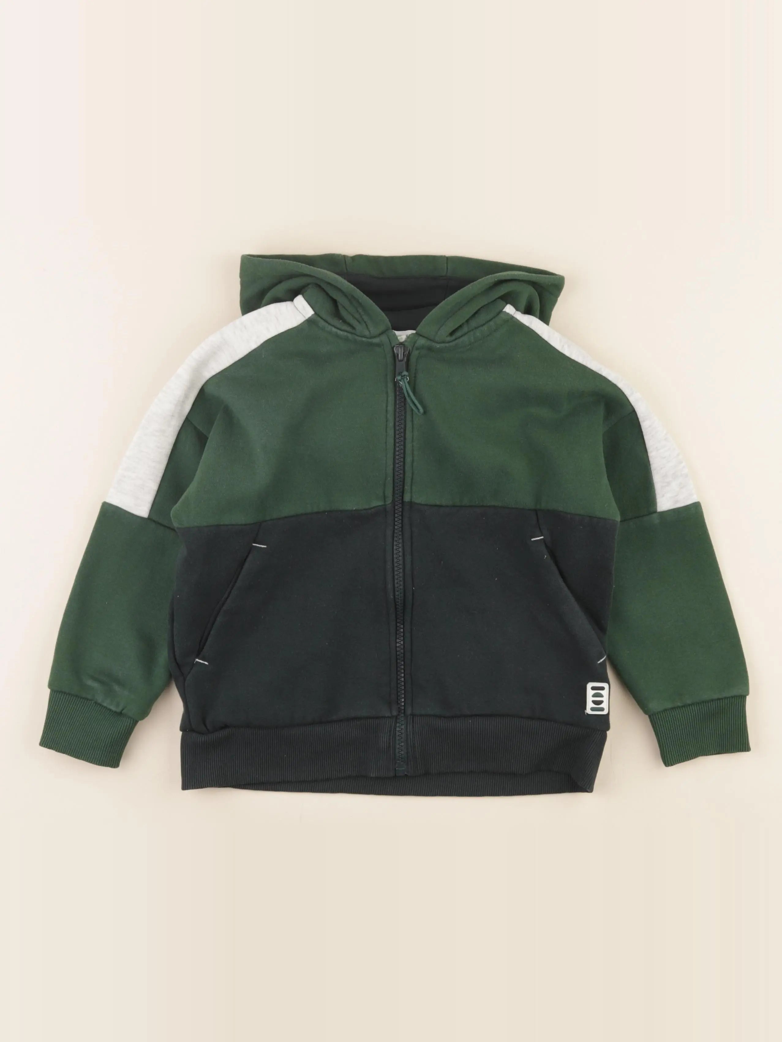 Vertbaudet - sweat vert - 6 ans