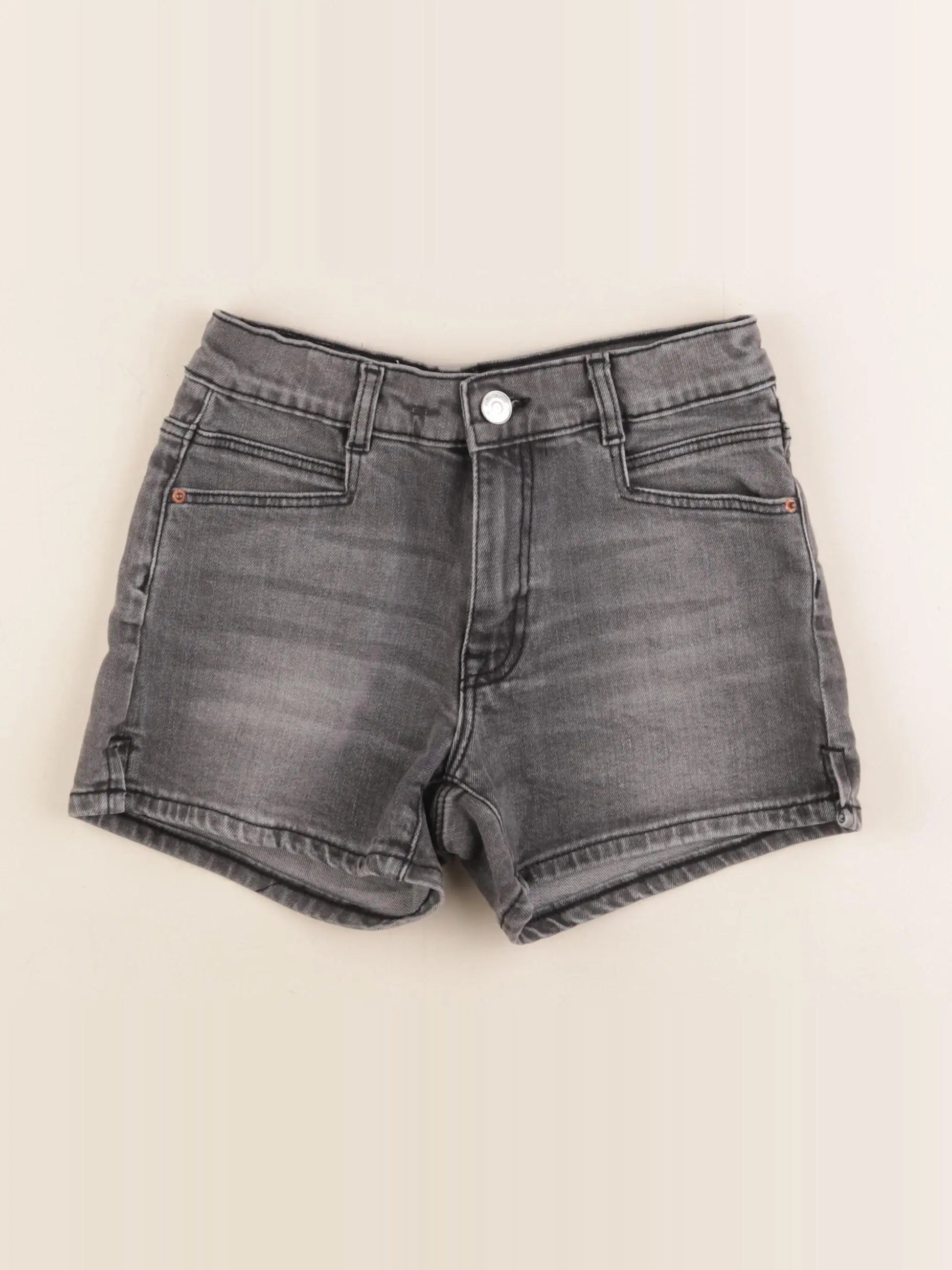 Zara - short gris - 10 ans