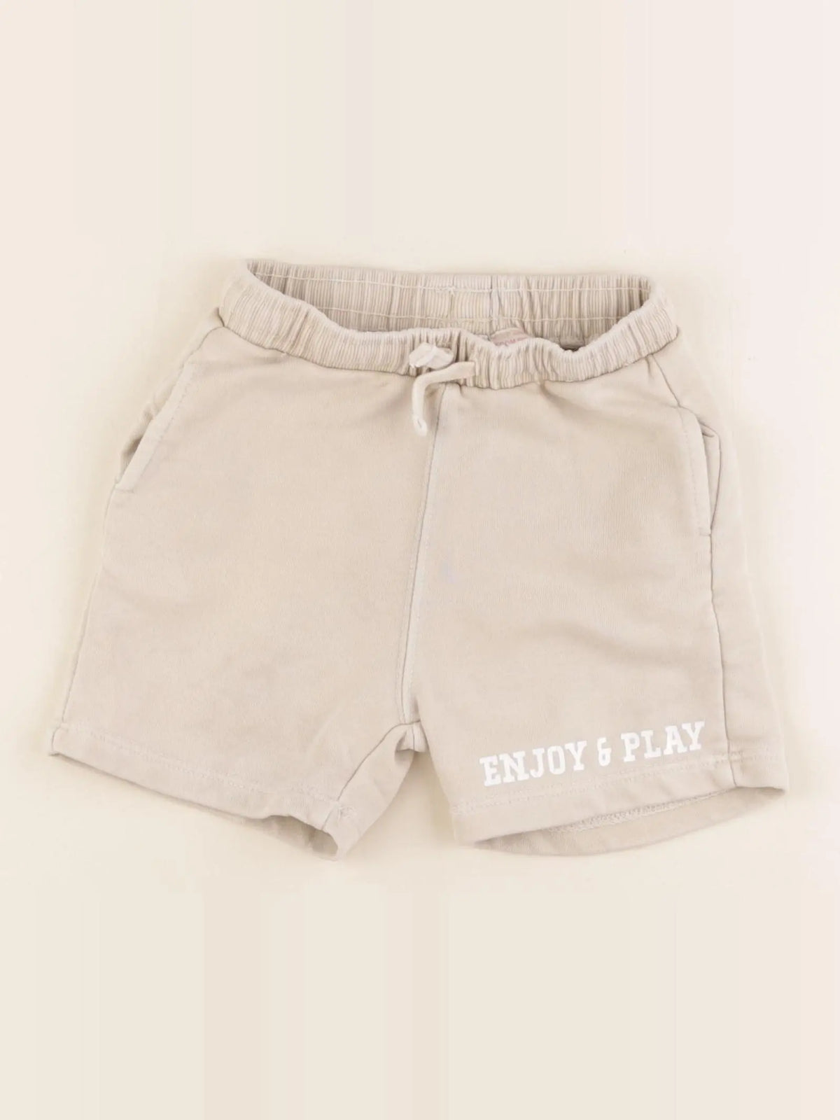 Zara - short beige - 4 ans