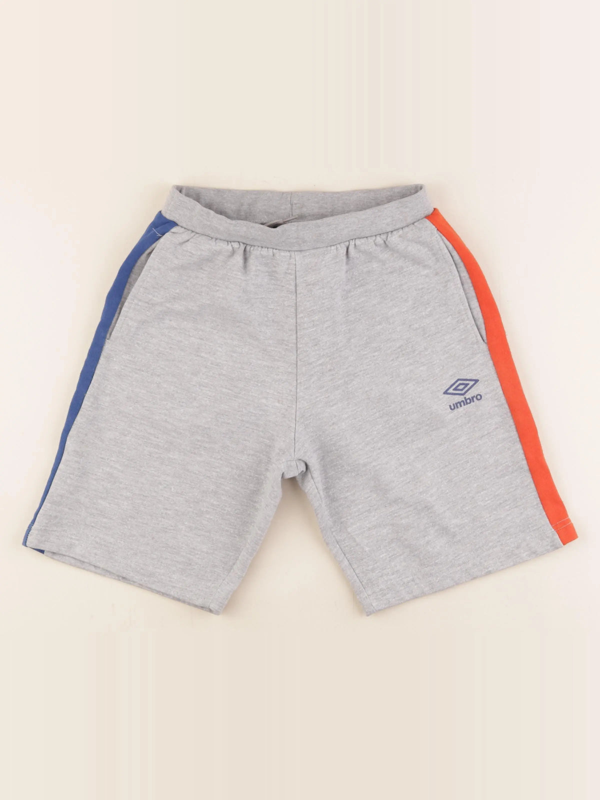 Umbro - short gris - 12/13 ans