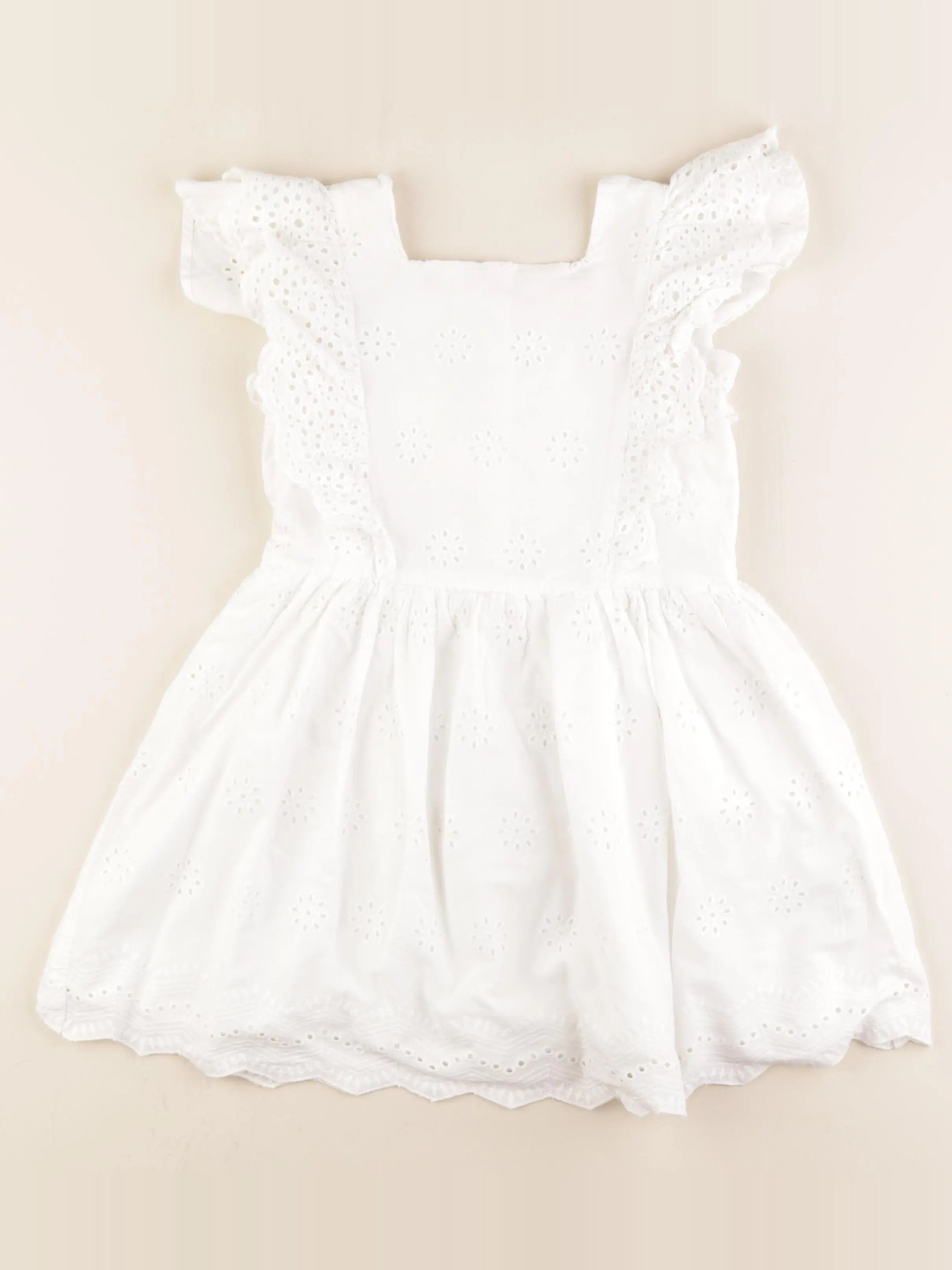 Zara - robe blanc - 6 ans