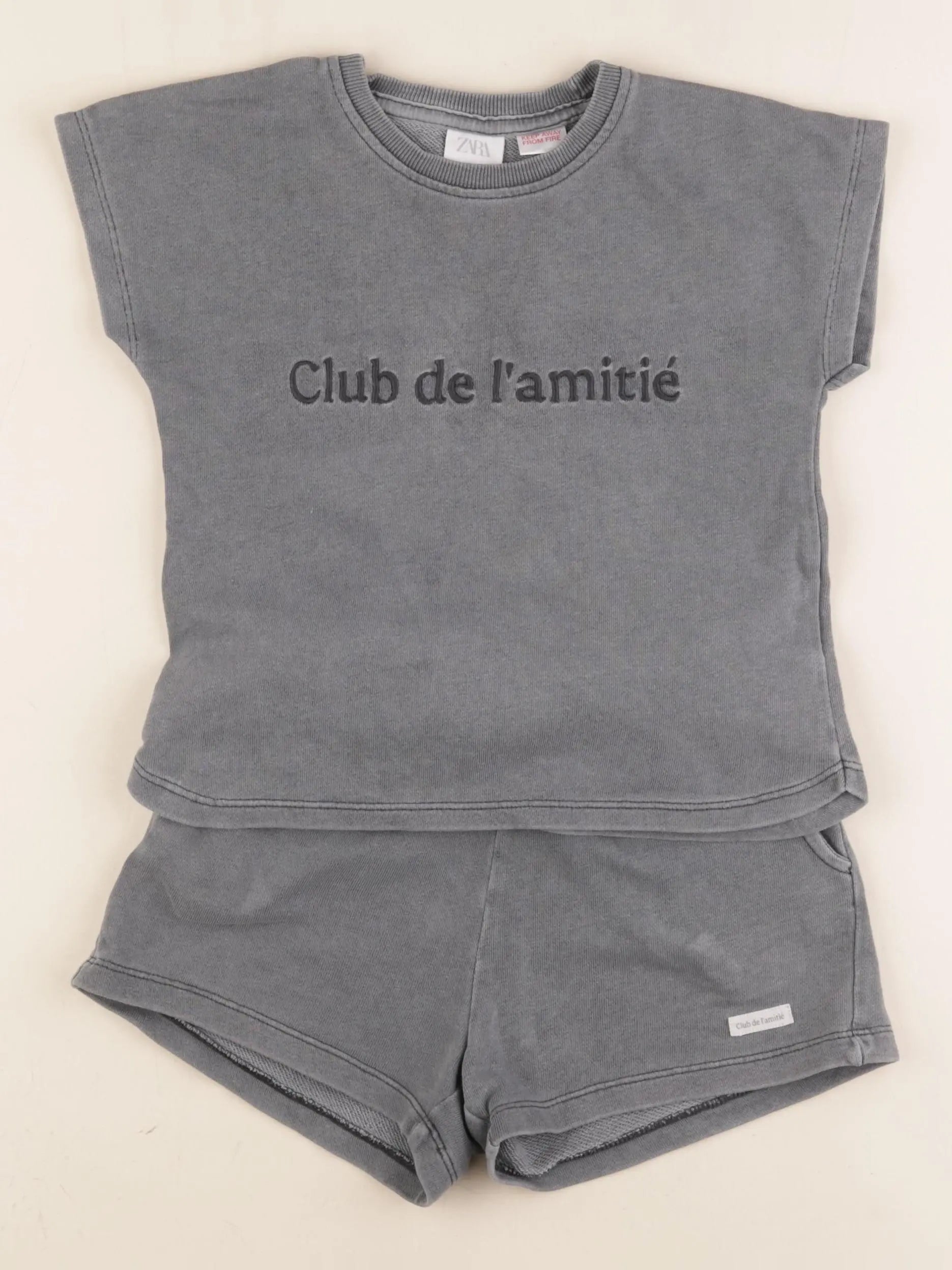 Zara - ensemble gris - 4 ans