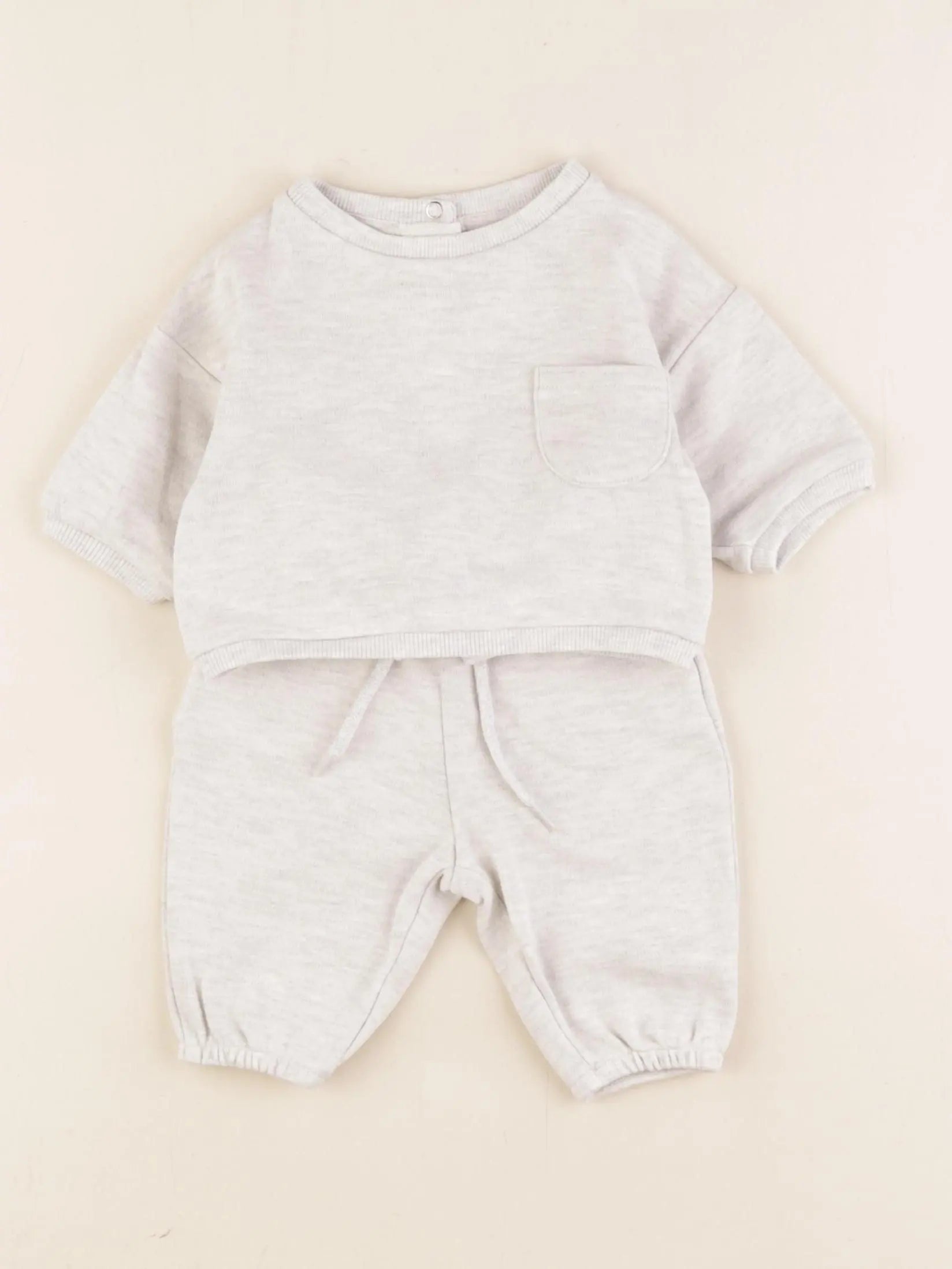 Vertbaudet - ensemble gris, beige - 1 mois