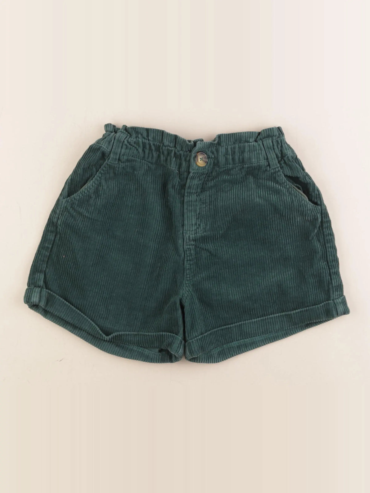 Vertbaudet - short vert - 7 ans