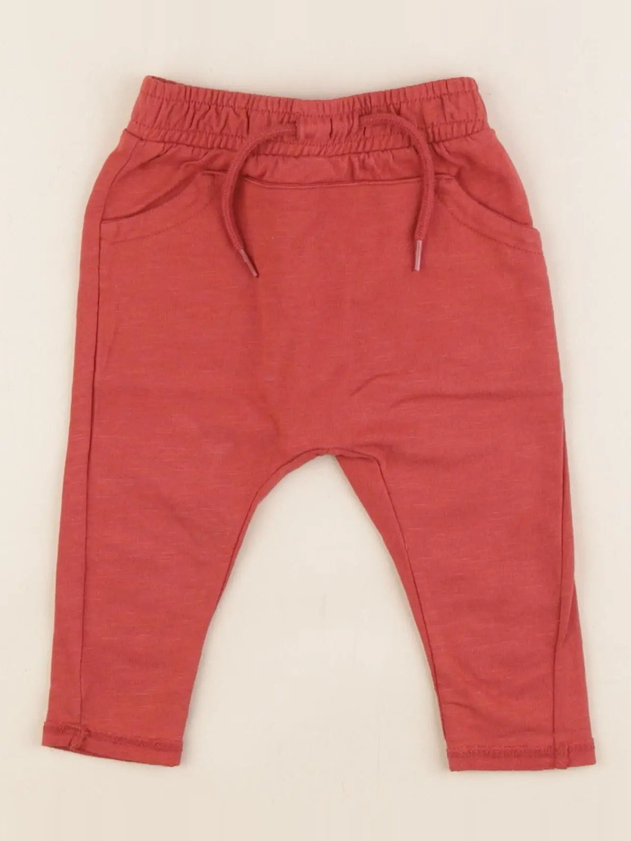 Vertbaudet - sarouel rouge - 3 mois