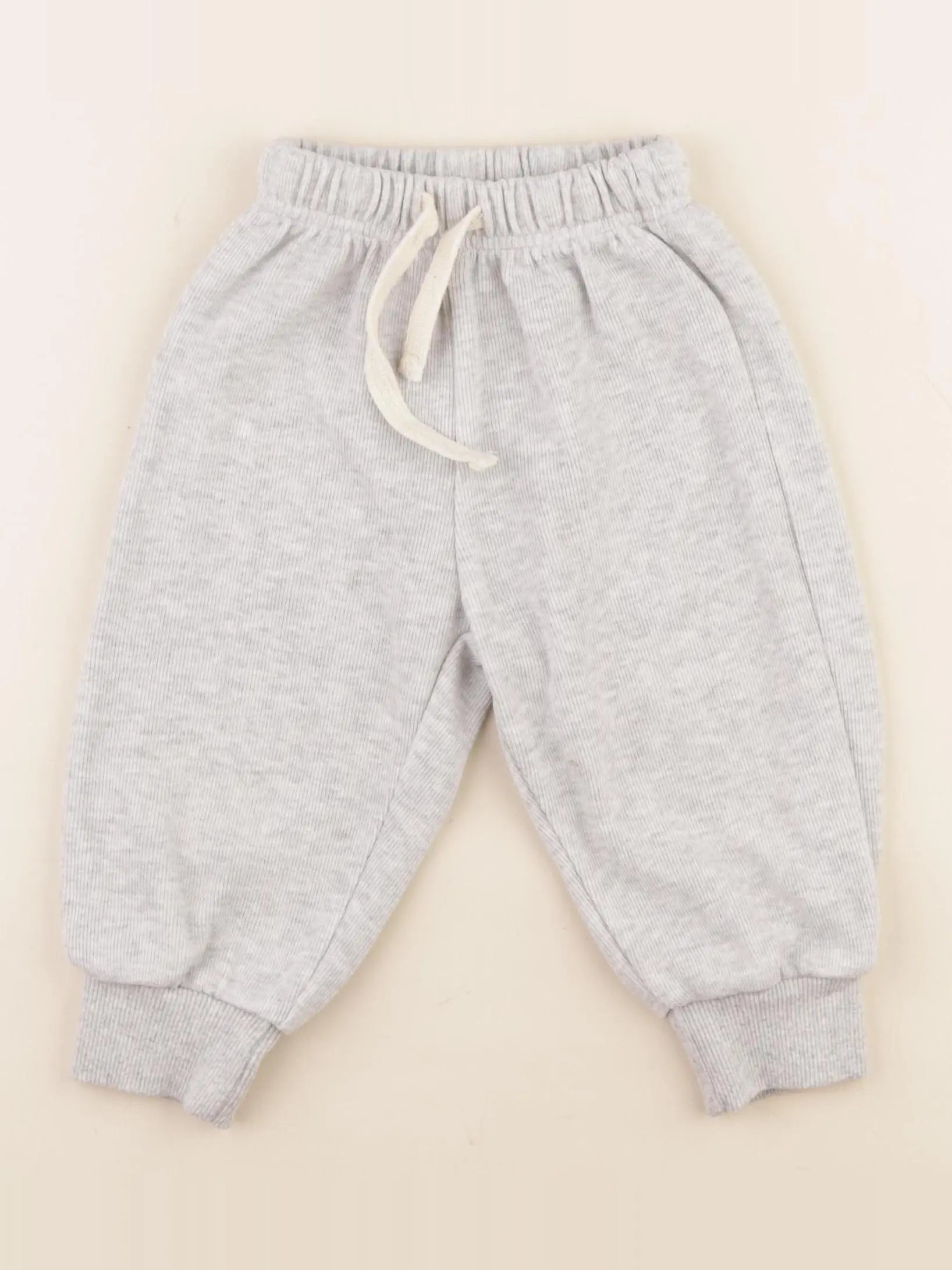 Gamin gamine - jogging gris - 6/12 mois